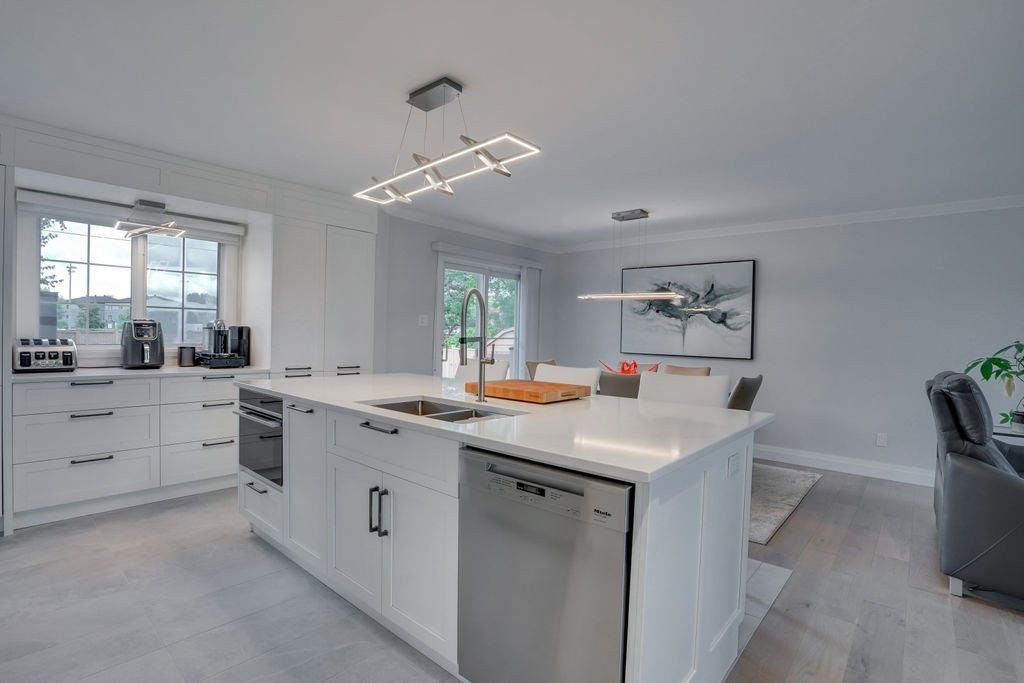 









13


Rue de Marseille

,
Gatineau (Gatineau),




QC
J8T4R1

