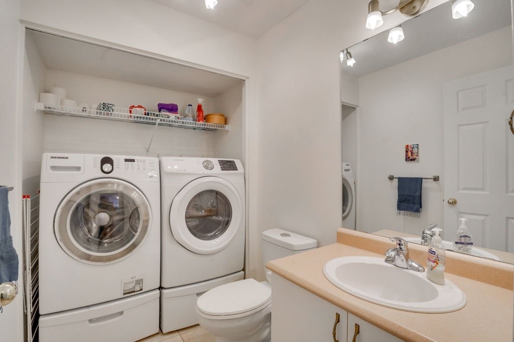 









6


Rue de l'Alouette

,
Gatineau (Hull),




QC
J9A3J4

