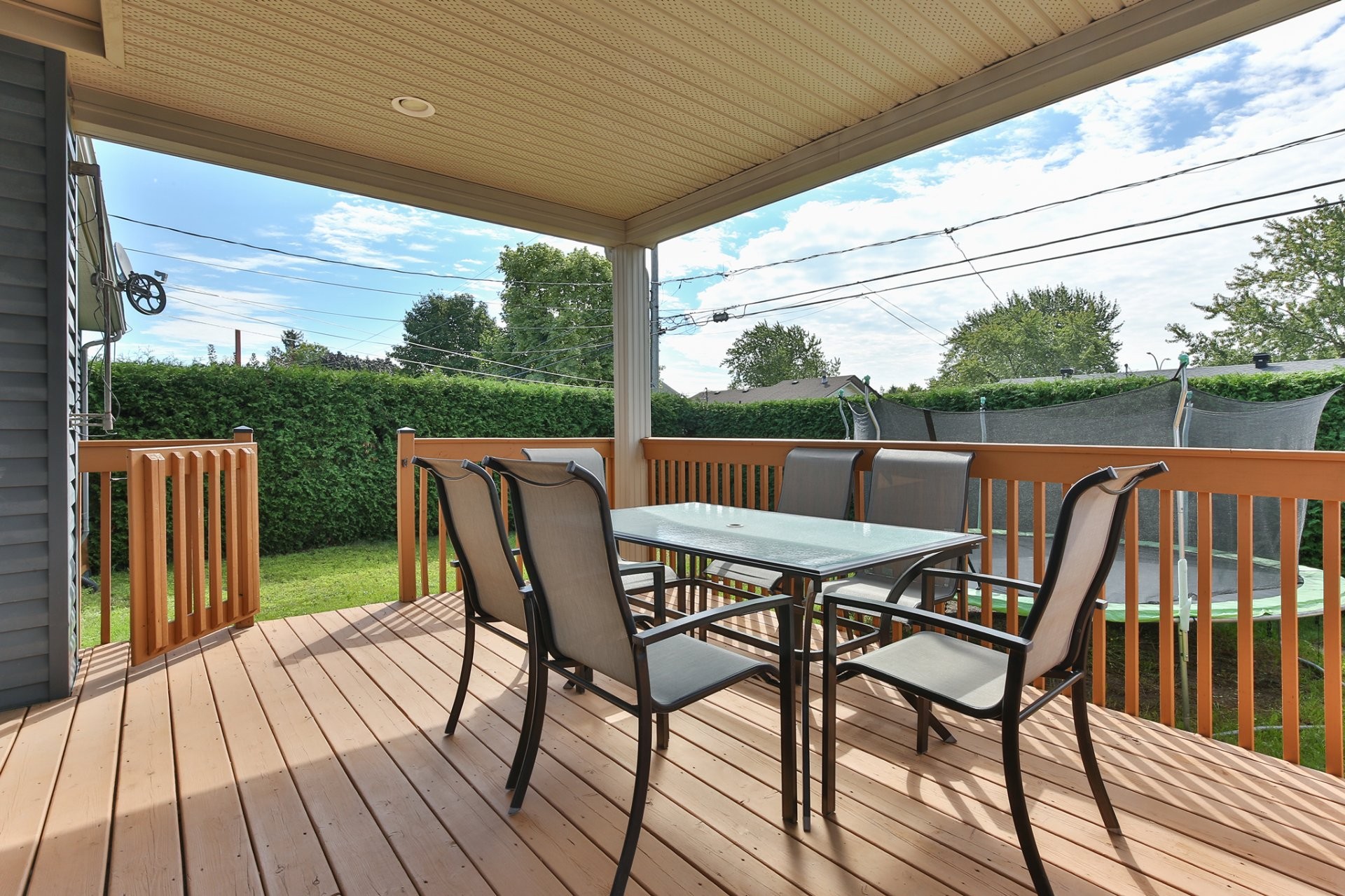 









790


Rue La Salle

,
Saint-Jean-sur-Richelieu,




QC
J3B2R6

