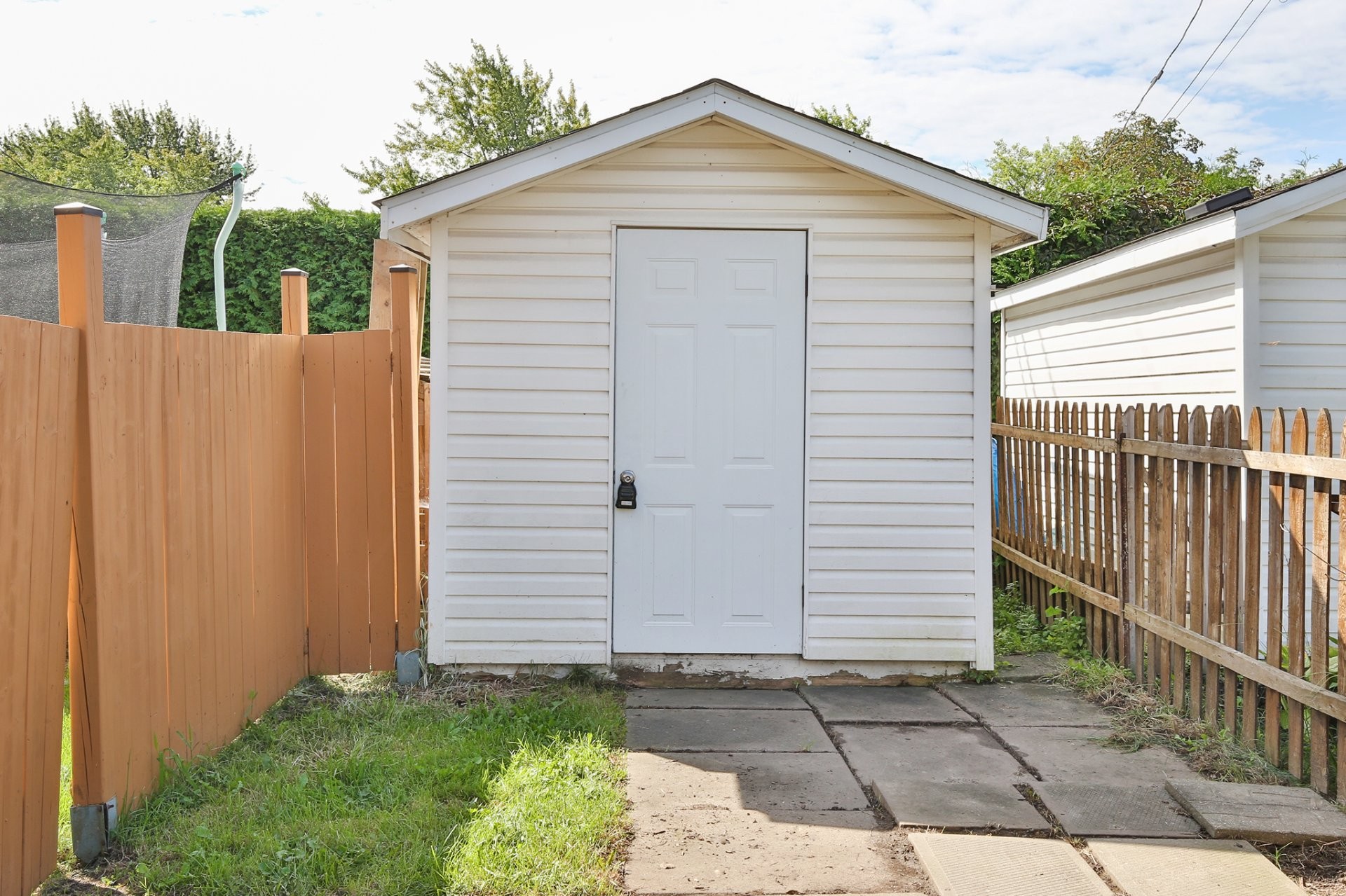 









790


Rue La Salle

,
Saint-Jean-sur-Richelieu,




QC
J3B2R6

