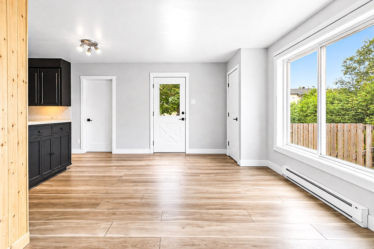









340


Rue Catherine

,
Lachute,




QC
J8H1E9


