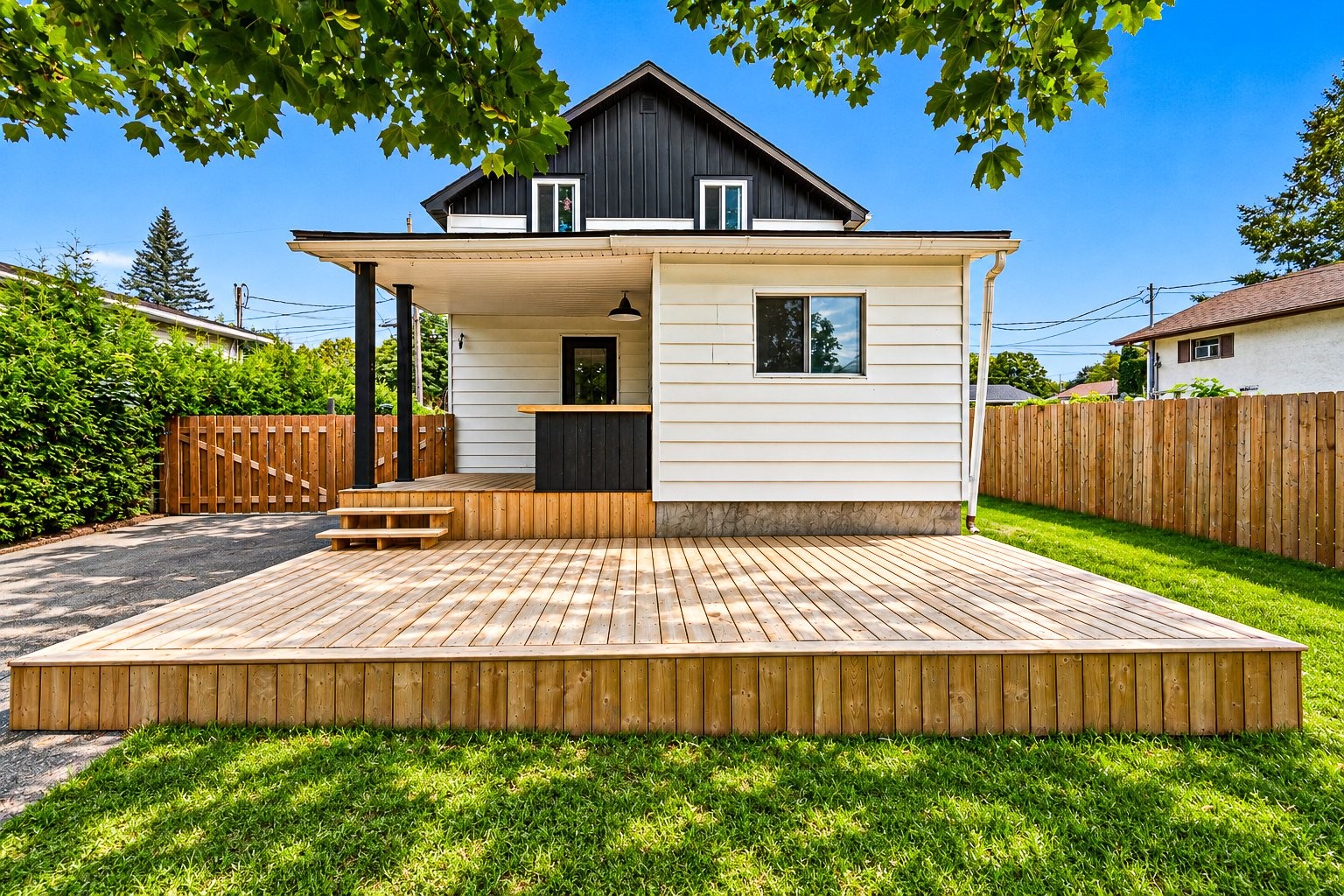 









340


Rue Catherine

,
Lachute,




QC
J8H1E9

