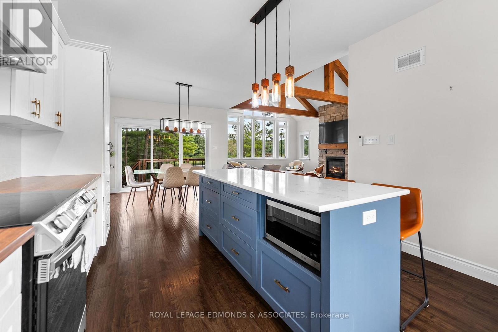 












103B CARRIAGE LANDING ROAD

,
Horton,




Ontario
K0J1Y0

