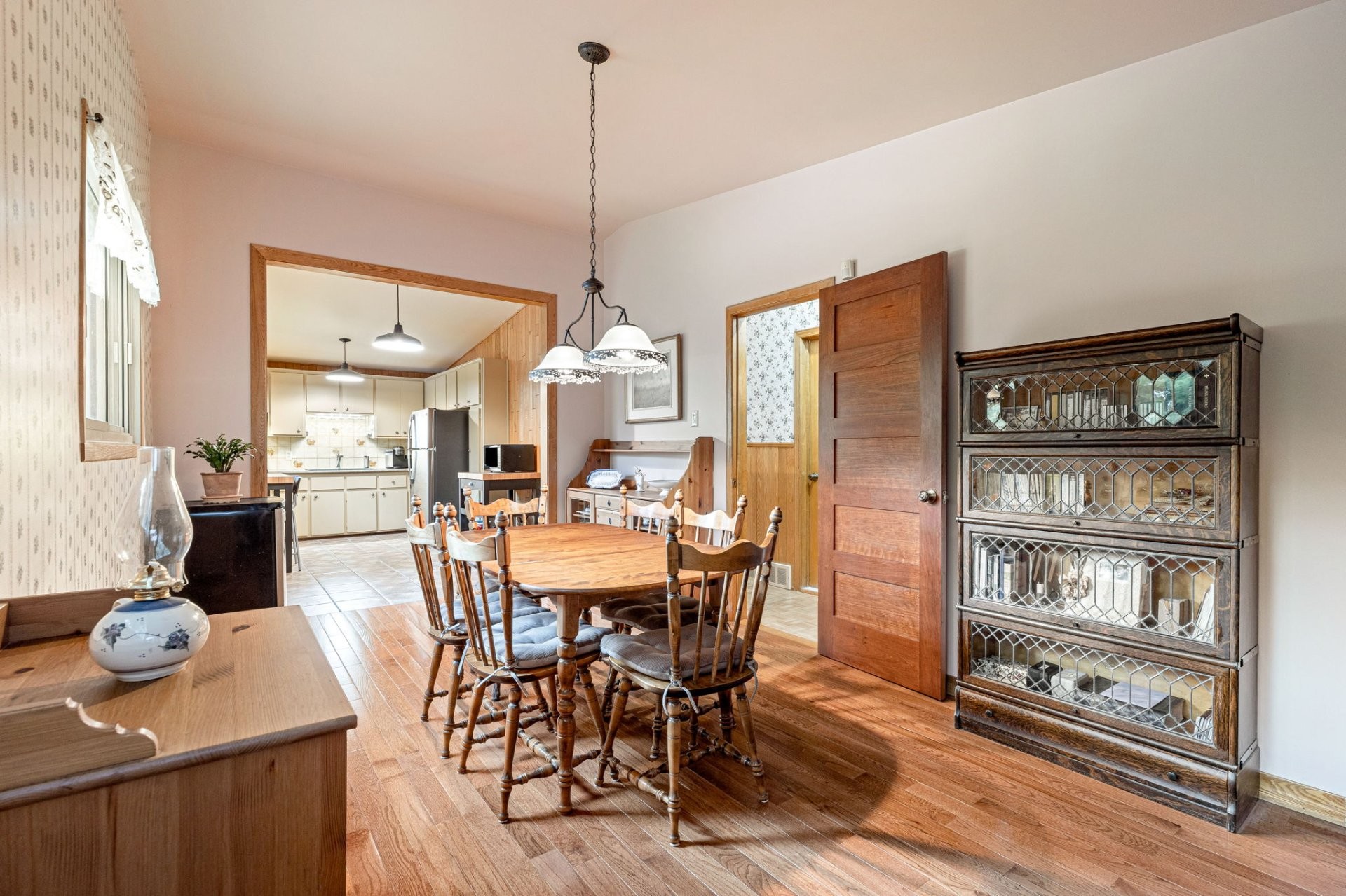 









741


Rue Le Caron

,
Longueuil (Le Vieux-Longueuil),




QC
J4J4S6

