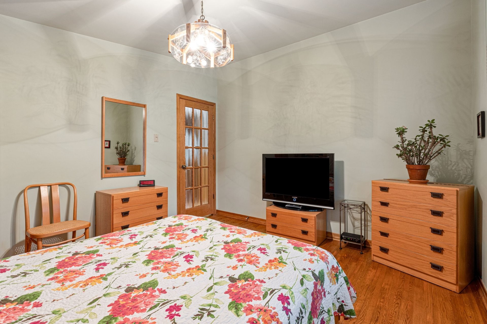









741


Rue Le Caron

,
Longueuil (Le Vieux-Longueuil),




QC
J4J4S6

