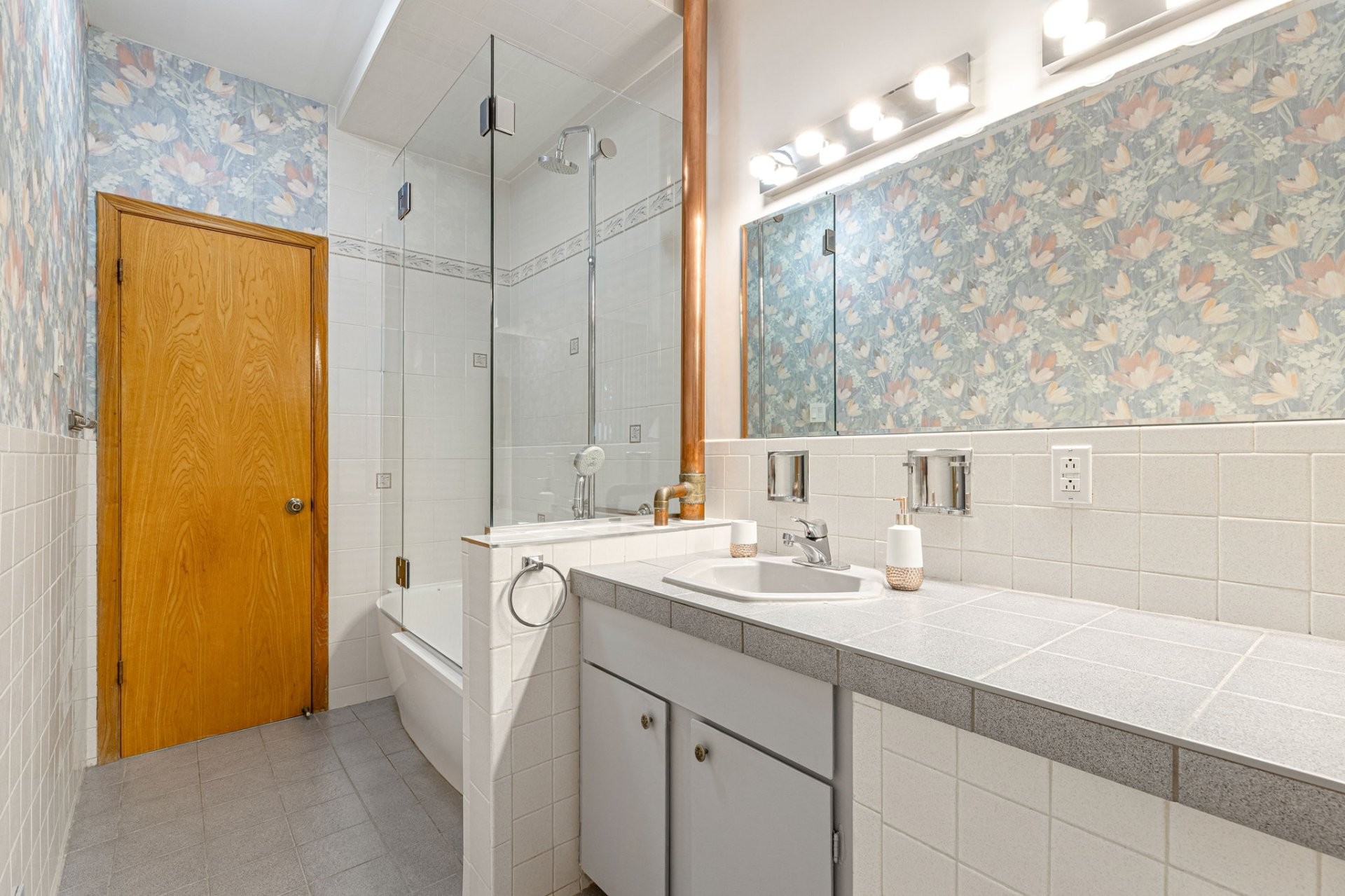 









741


Rue Le Caron

,
Longueuil (Le Vieux-Longueuil),




QC
J4J4S6

