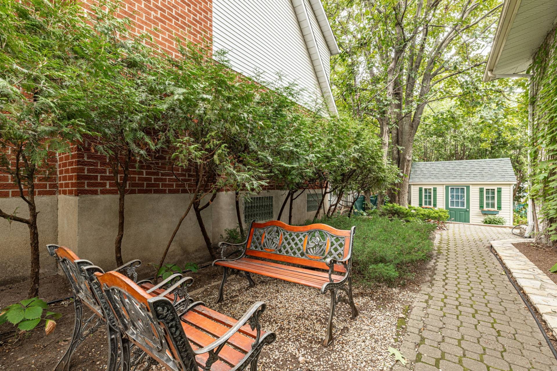 









741


Rue Le Caron

,
Longueuil (Le Vieux-Longueuil),




QC
J4J4S6

