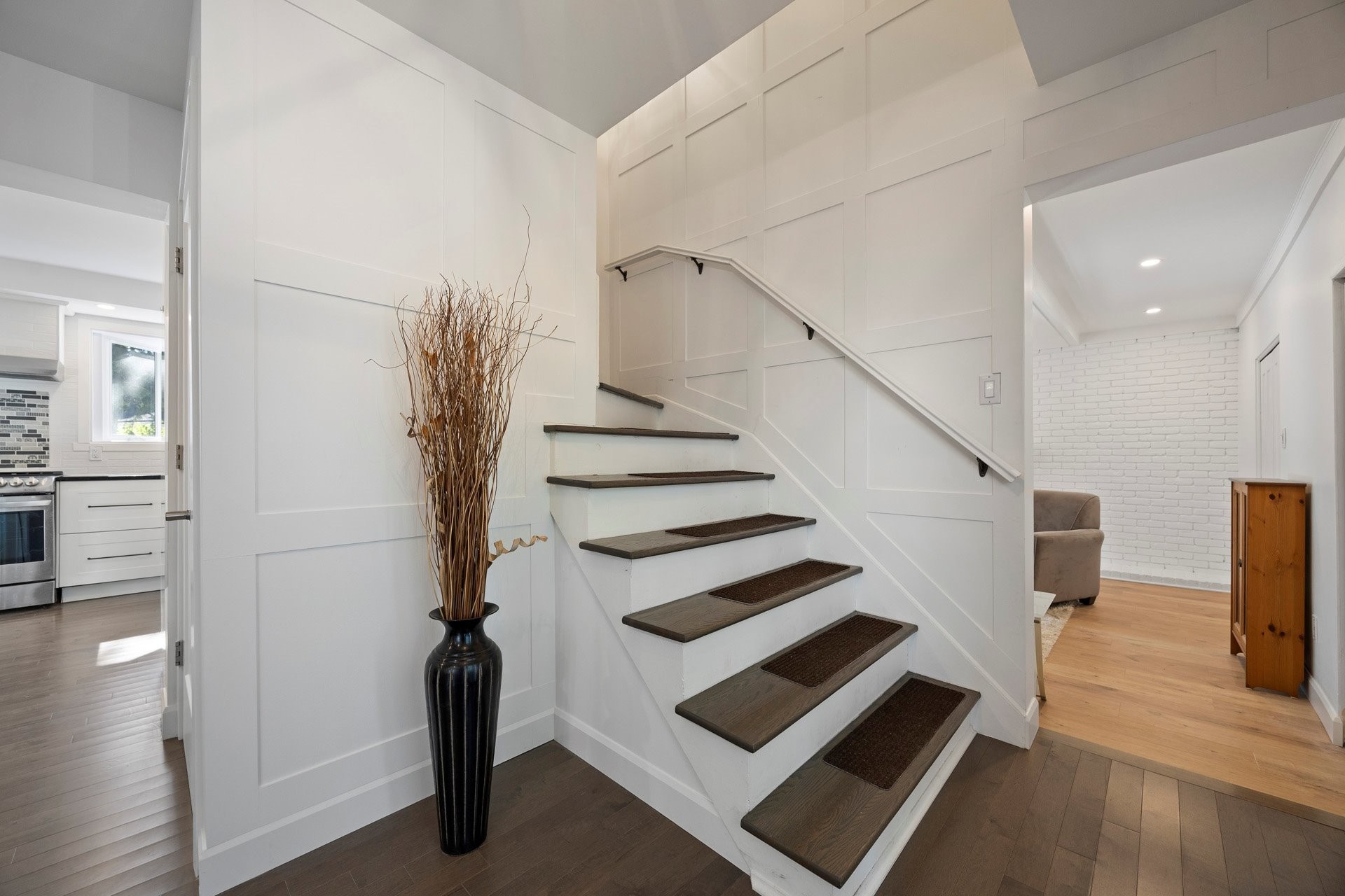 









19


Crois. Beacon

,
Kirkland,




QC
H9J2E8


