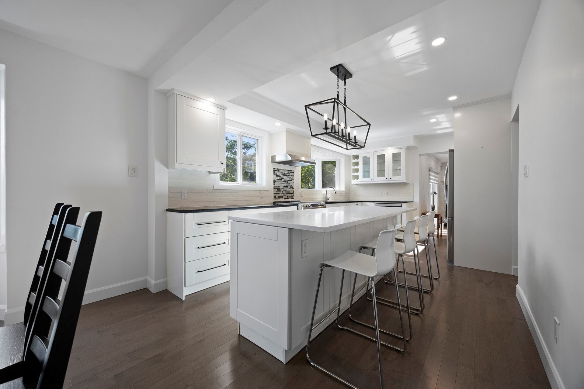 









19


Crois. Beacon

,
Kirkland,




QC
H9J2E8

