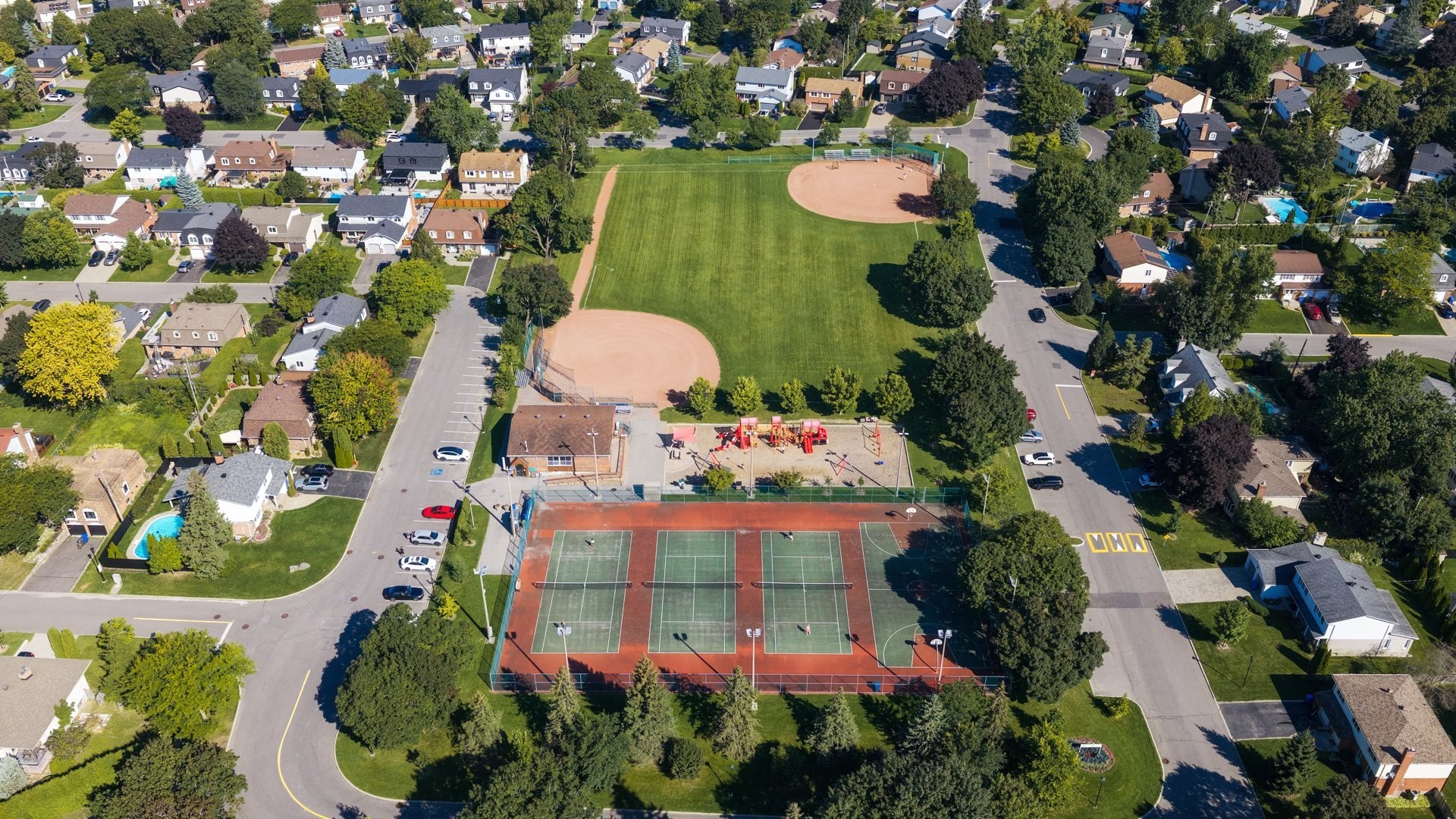 









19


Crois. Beacon

,
Kirkland,




QC
H9J2E8

