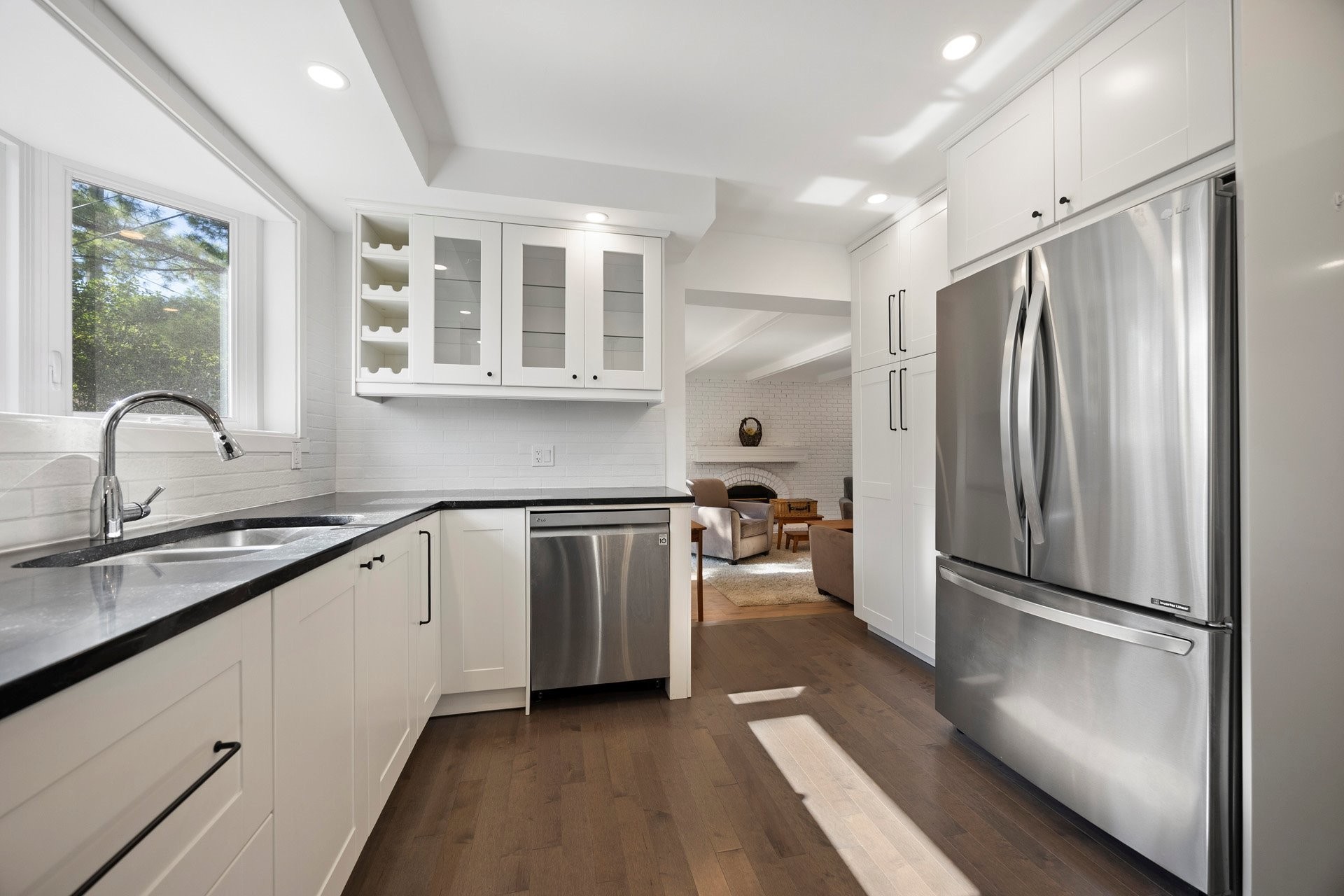 









19


Crois. Beacon

,
Kirkland,




QC
H9J2E8

