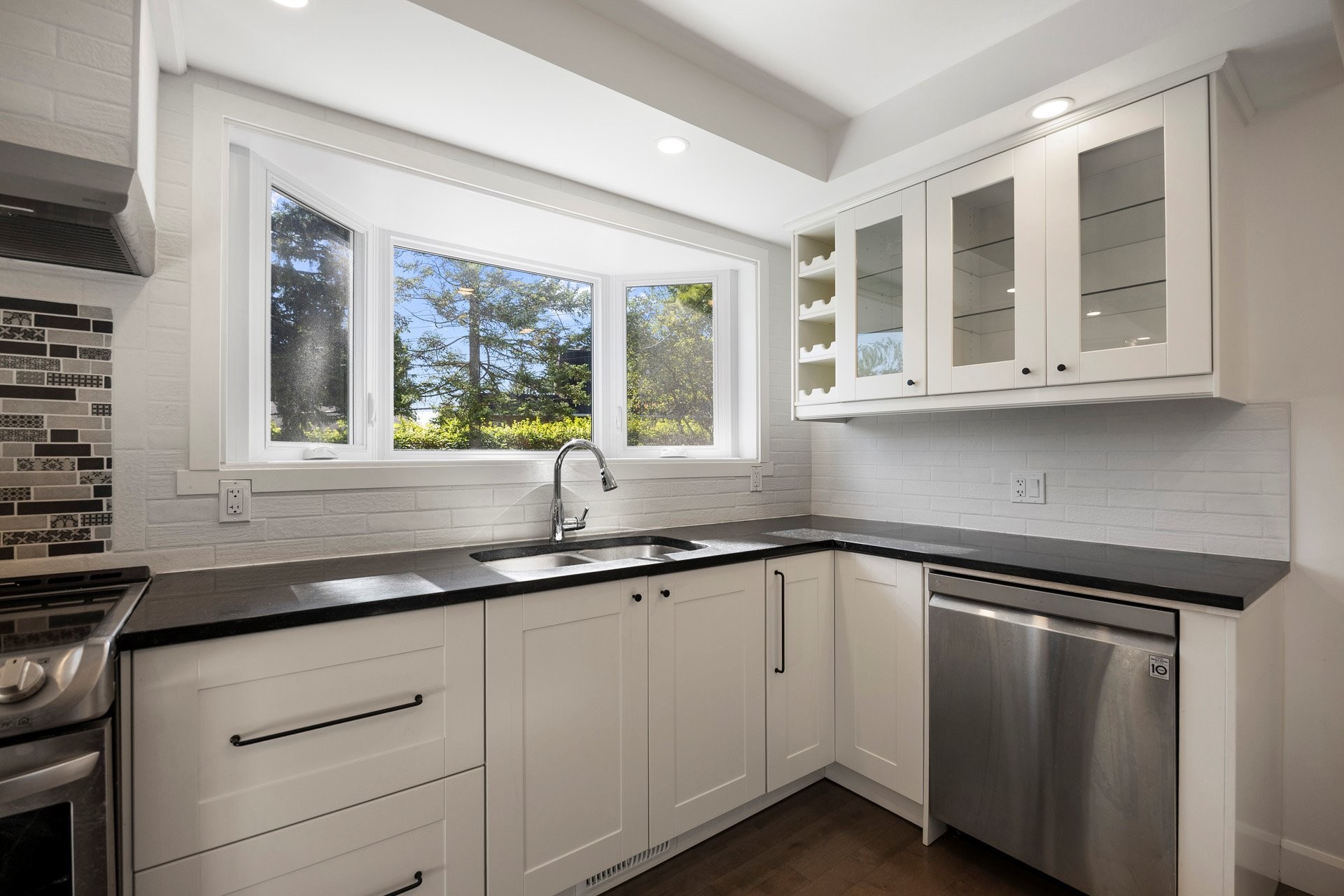 









19


Crois. Beacon

,
Kirkland,




QC
H9J2E8

