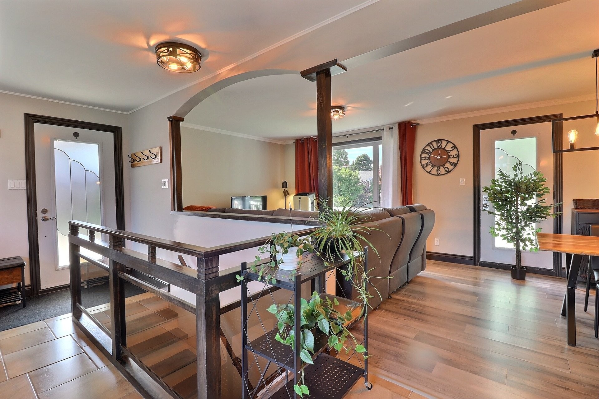 









216


Rue Potvin S.

,
Hébertville,




QC
G8N1T3

