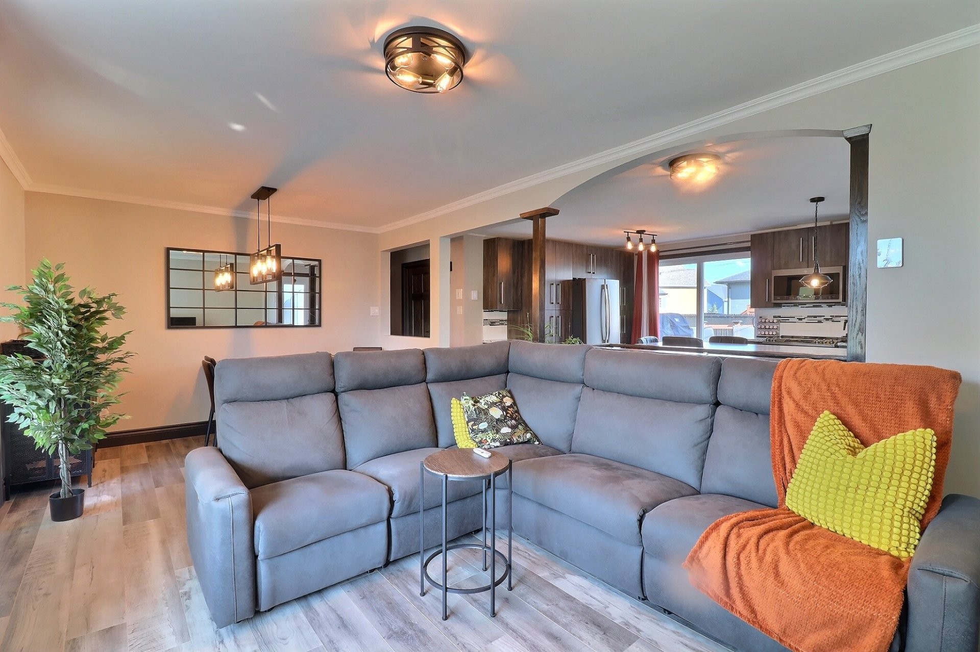 









216


Rue Potvin S.

,
Hébertville,




QC
G8N1T3

