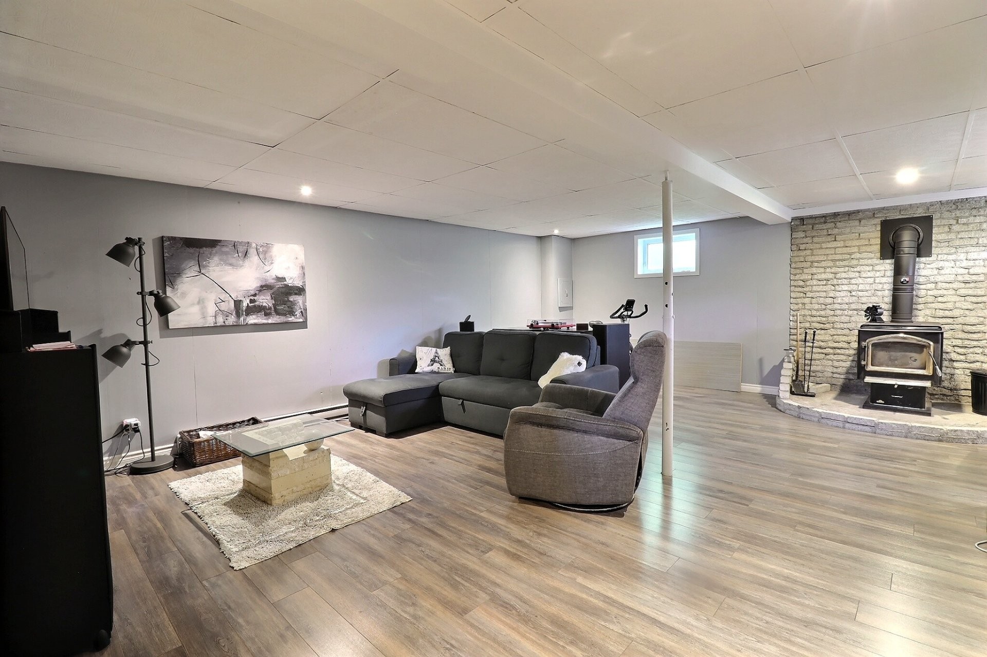 









216


Rue Potvin S.

,
Hébertville,




QC
G8N1T3

