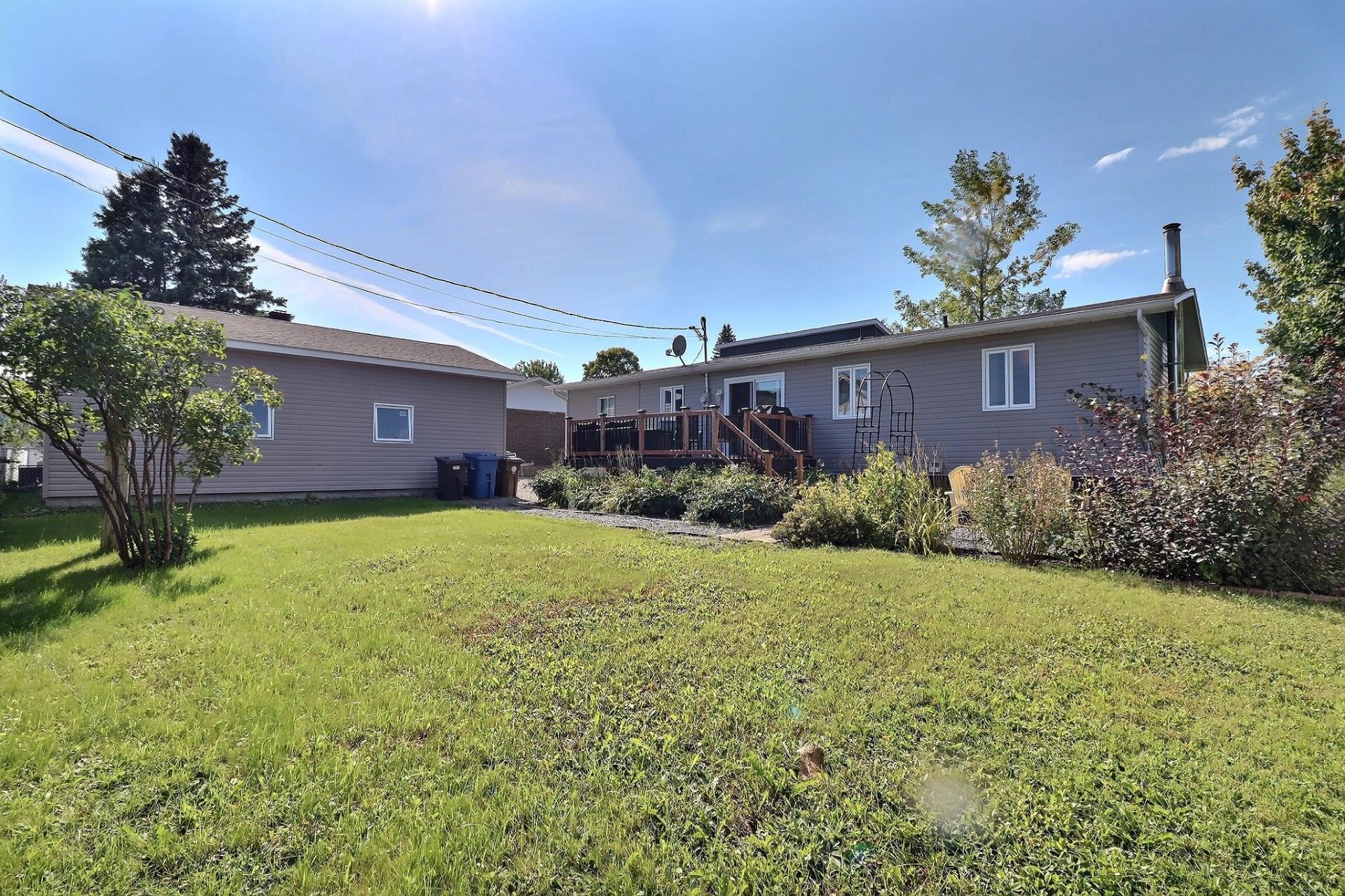 









216


Rue Potvin S.

,
Hébertville,




QC
G8N1T3

