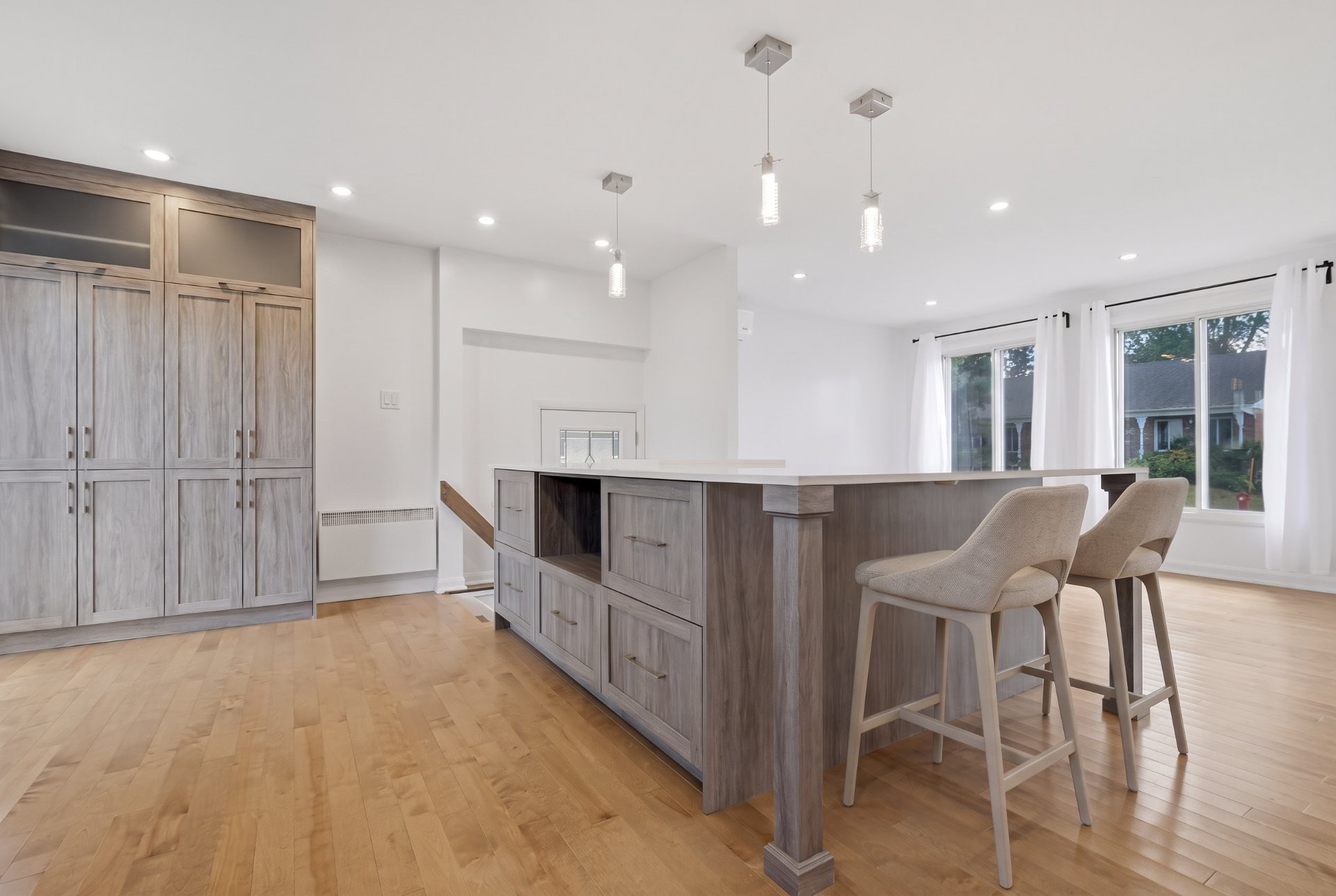 









353


Rue Christophe-Février

,
Boucherville,




QC
J4B5N8

