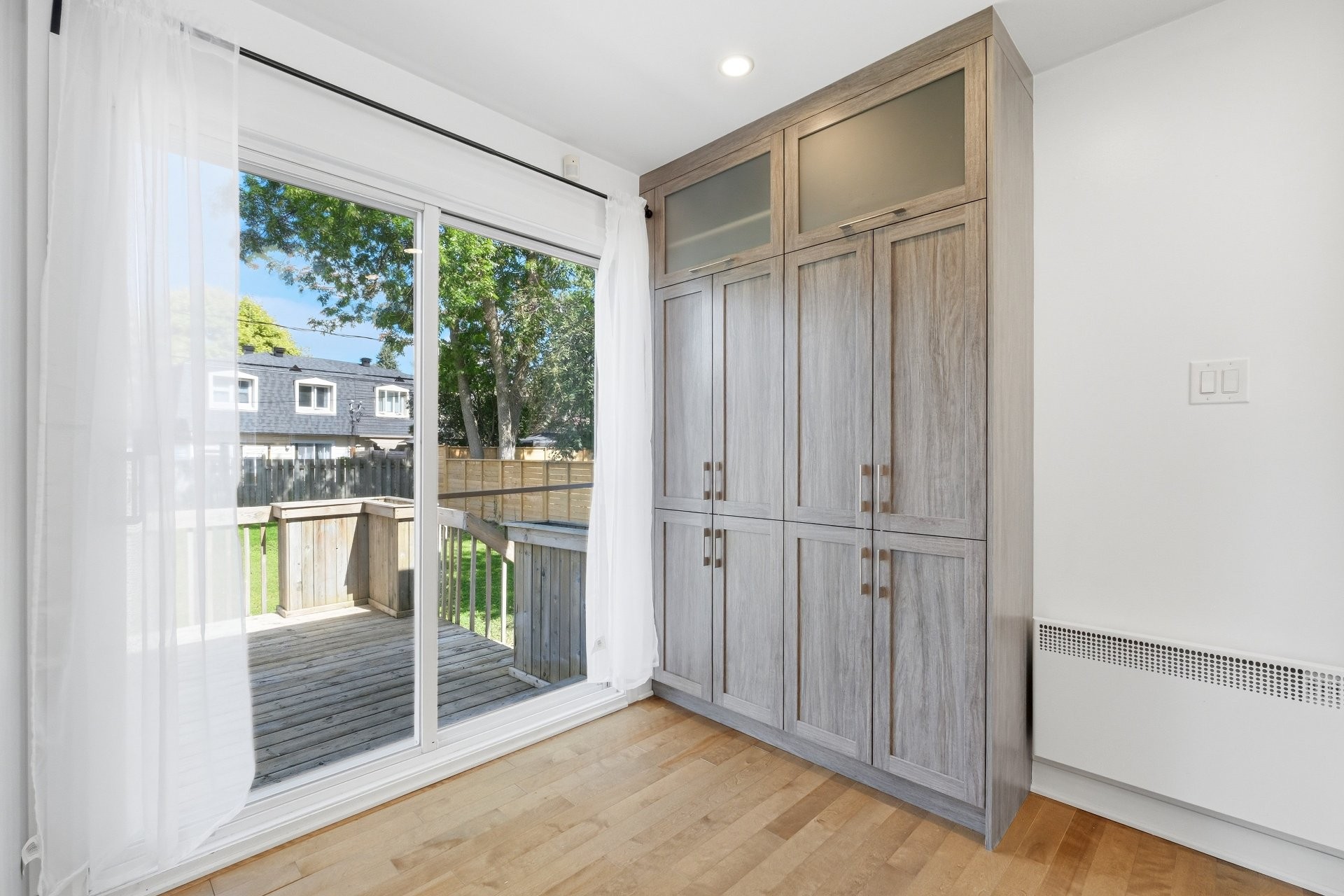 









353


Rue Christophe-Février

,
Boucherville,




QC
J4B5N8

