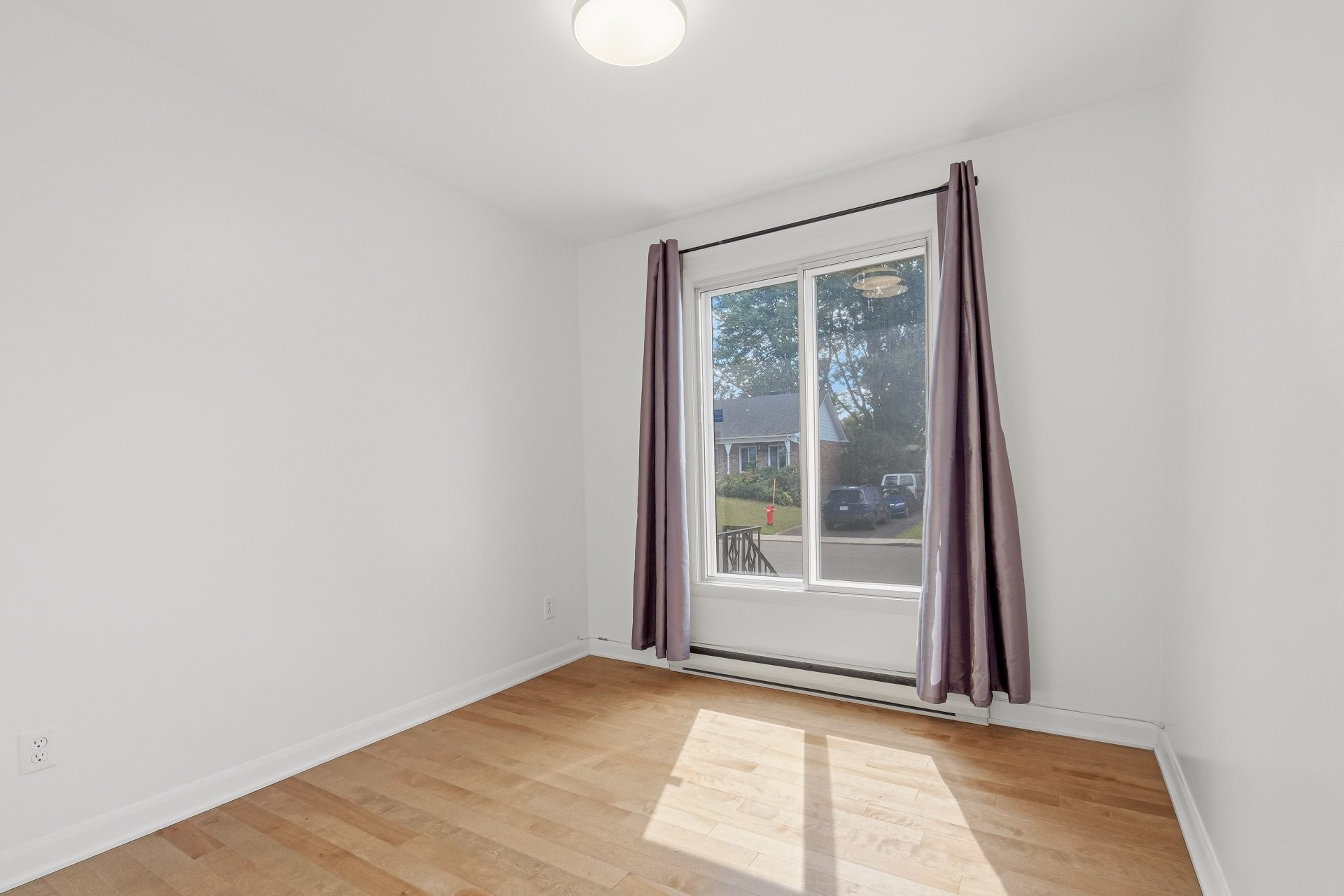 









353


Rue Christophe-Février

,
Boucherville,




QC
J4B5N8

