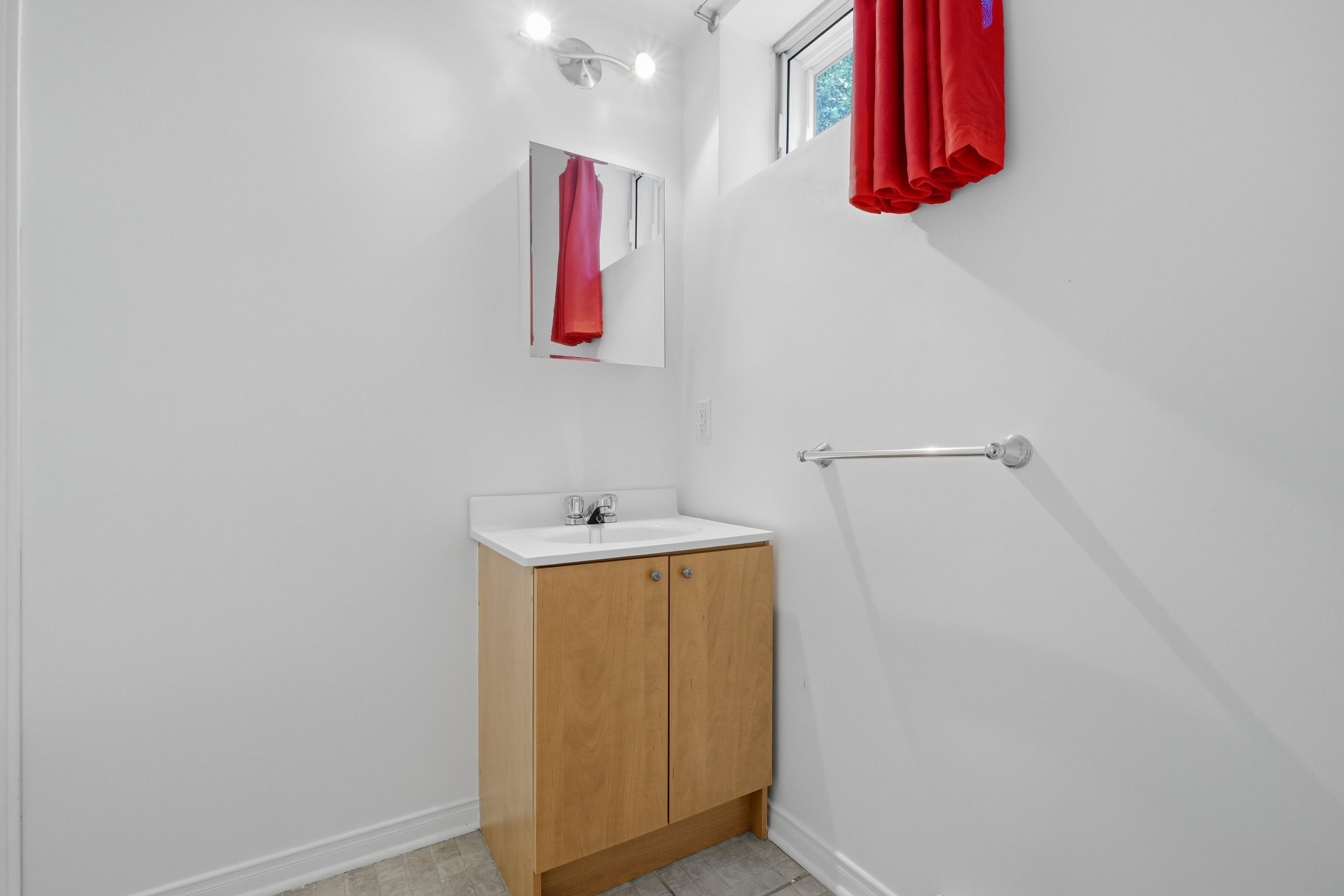 









353


Rue Christophe-Février

,
Boucherville,




QC
J4B5N8

