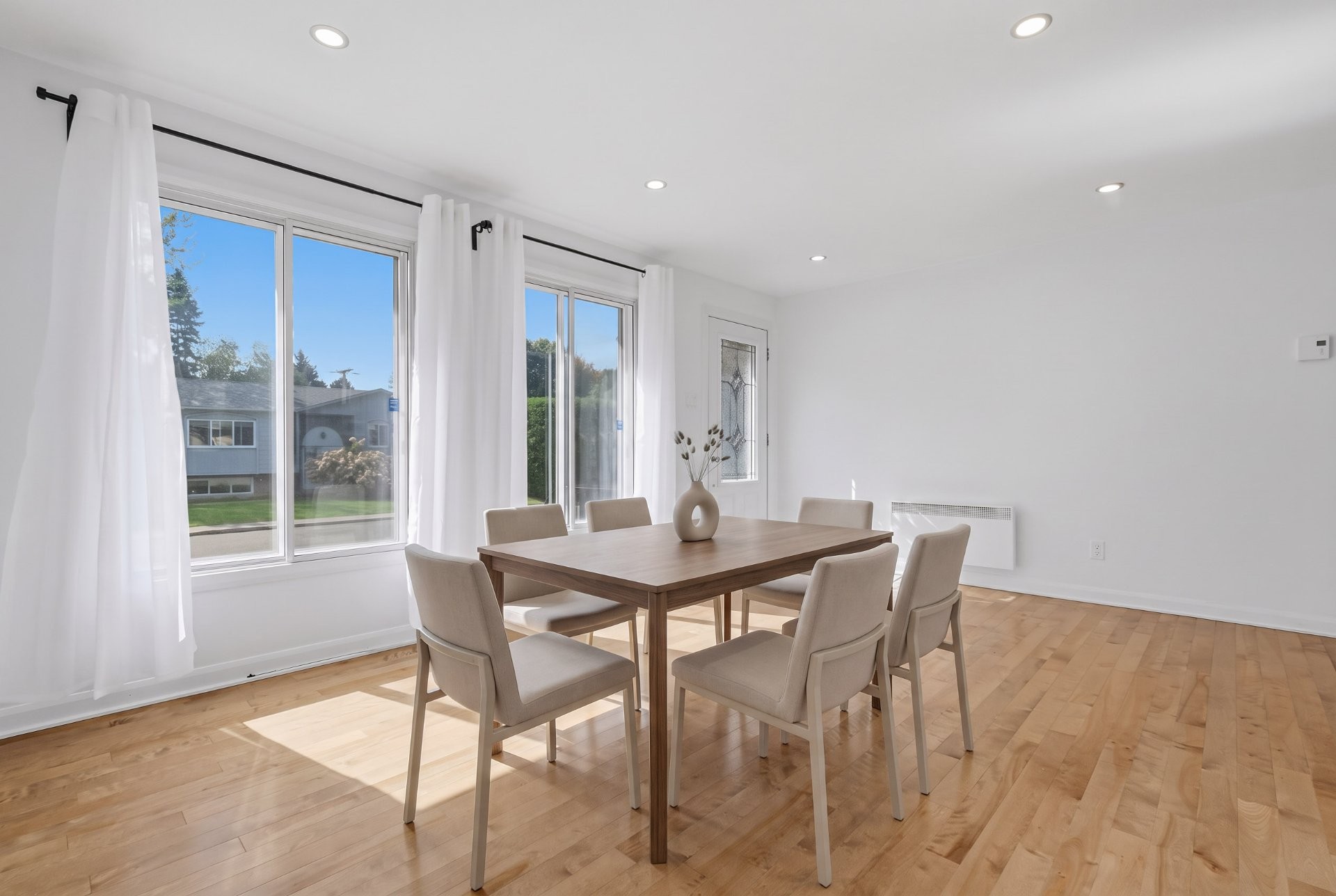 









353


Rue Christophe-Février

,
Boucherville,




QC
J4B5N8

