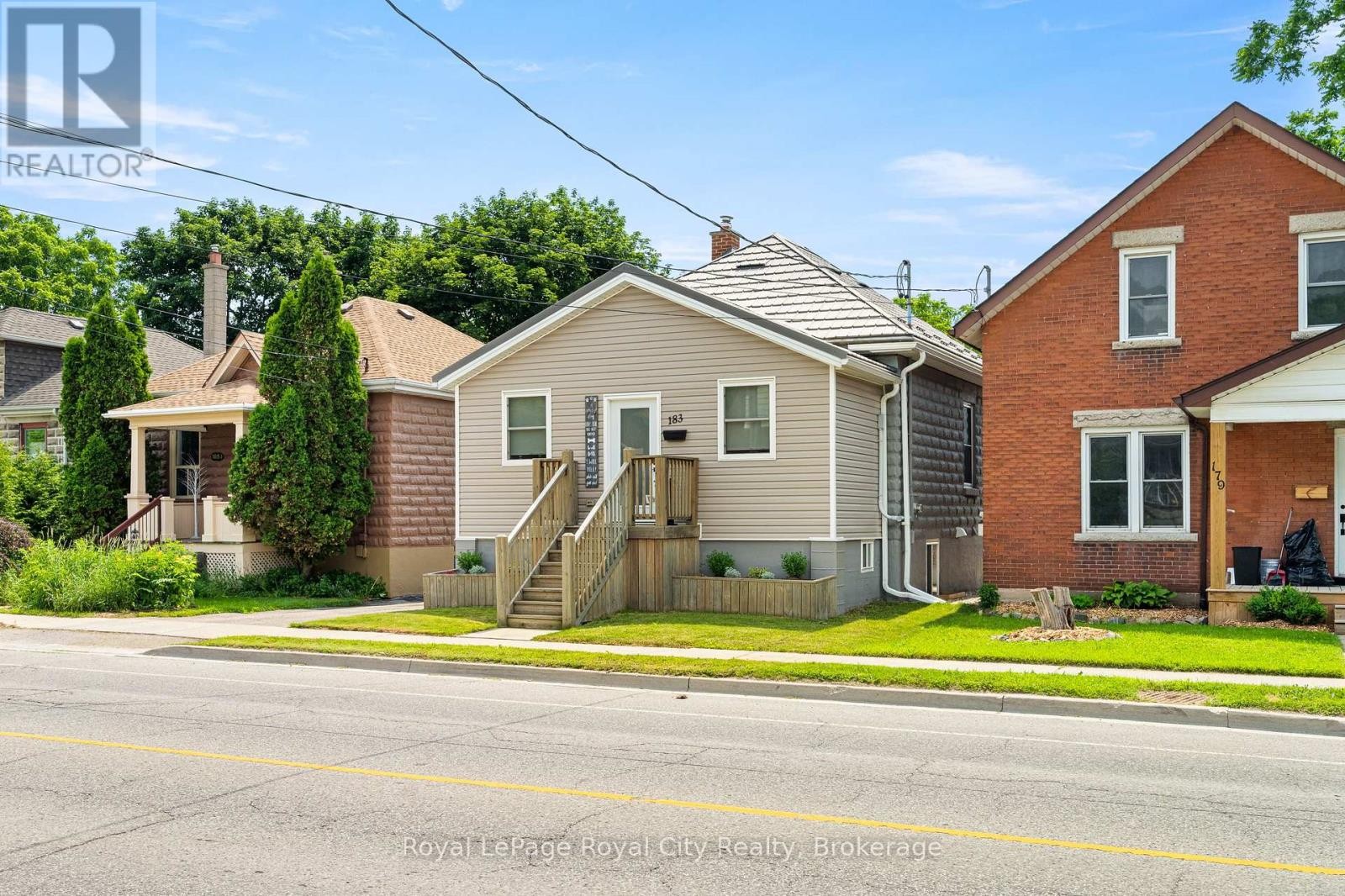












183 ELIZABETH STREET

,
Guelph (St. Patrick's Ward),




Ontario
N1E2X5

