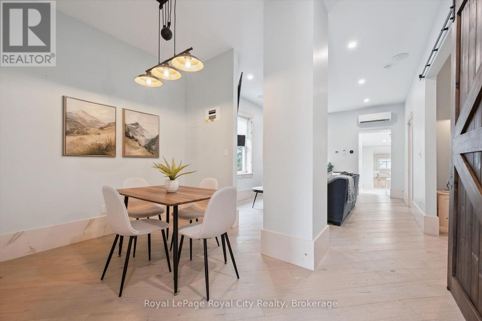 












183 ELIZABETH STREET

,
Guelph (St. Patrick's Ward),




Ontario
N1E2X5

