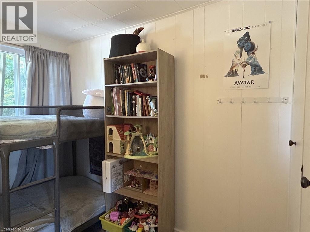












9 C Lane

,
Fishers Glen,




Ontario
N0E1W0

