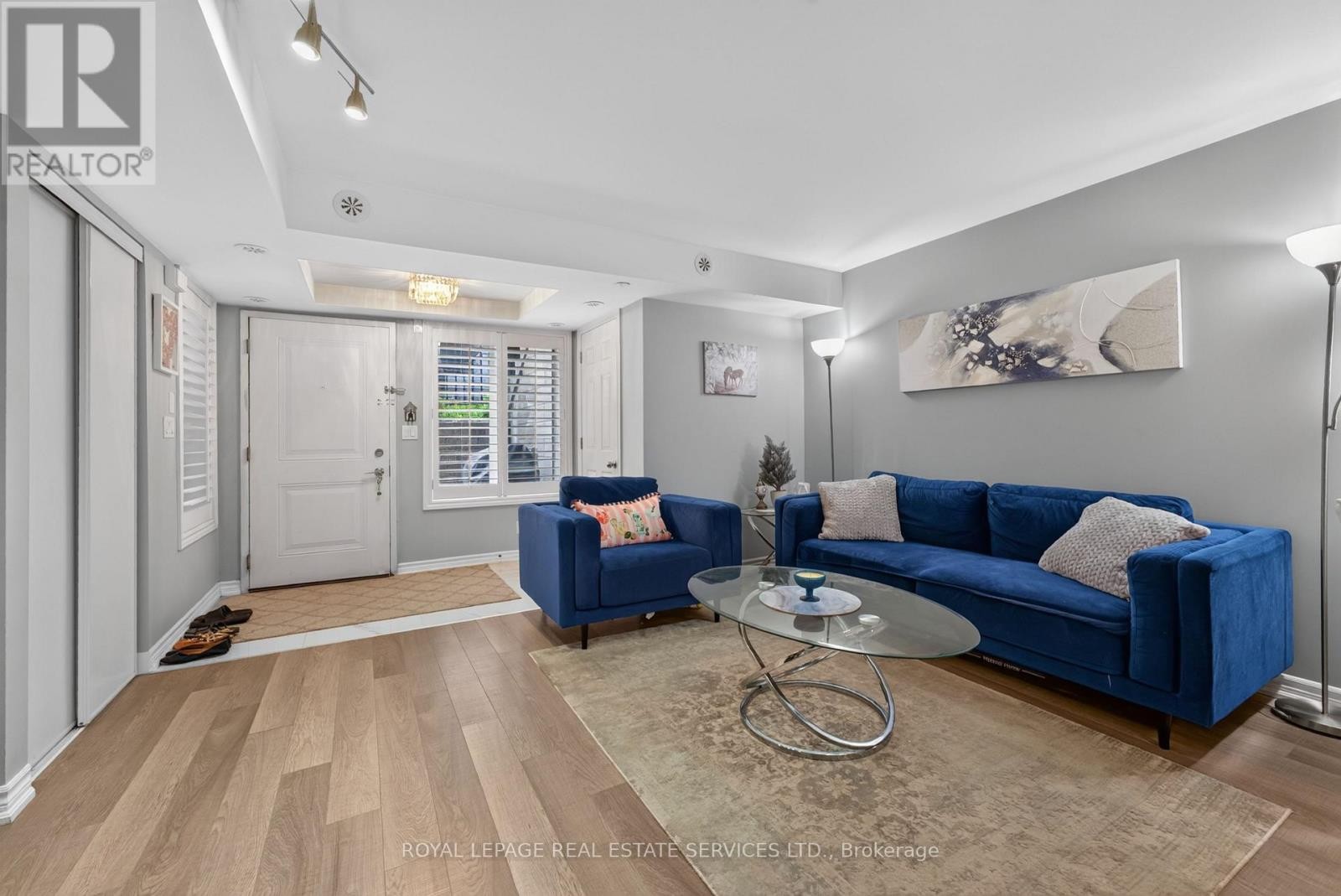 












101 - 30 CARNATION AVENUE

,
Toronto,




Ontario
M8V0B8

