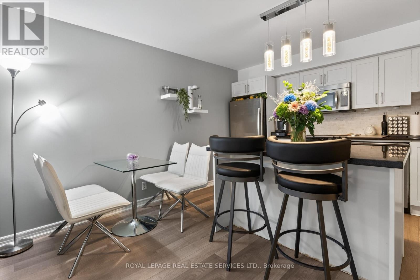 












101 - 30 CARNATION AVENUE

,
Toronto,




Ontario
M8V0B8


