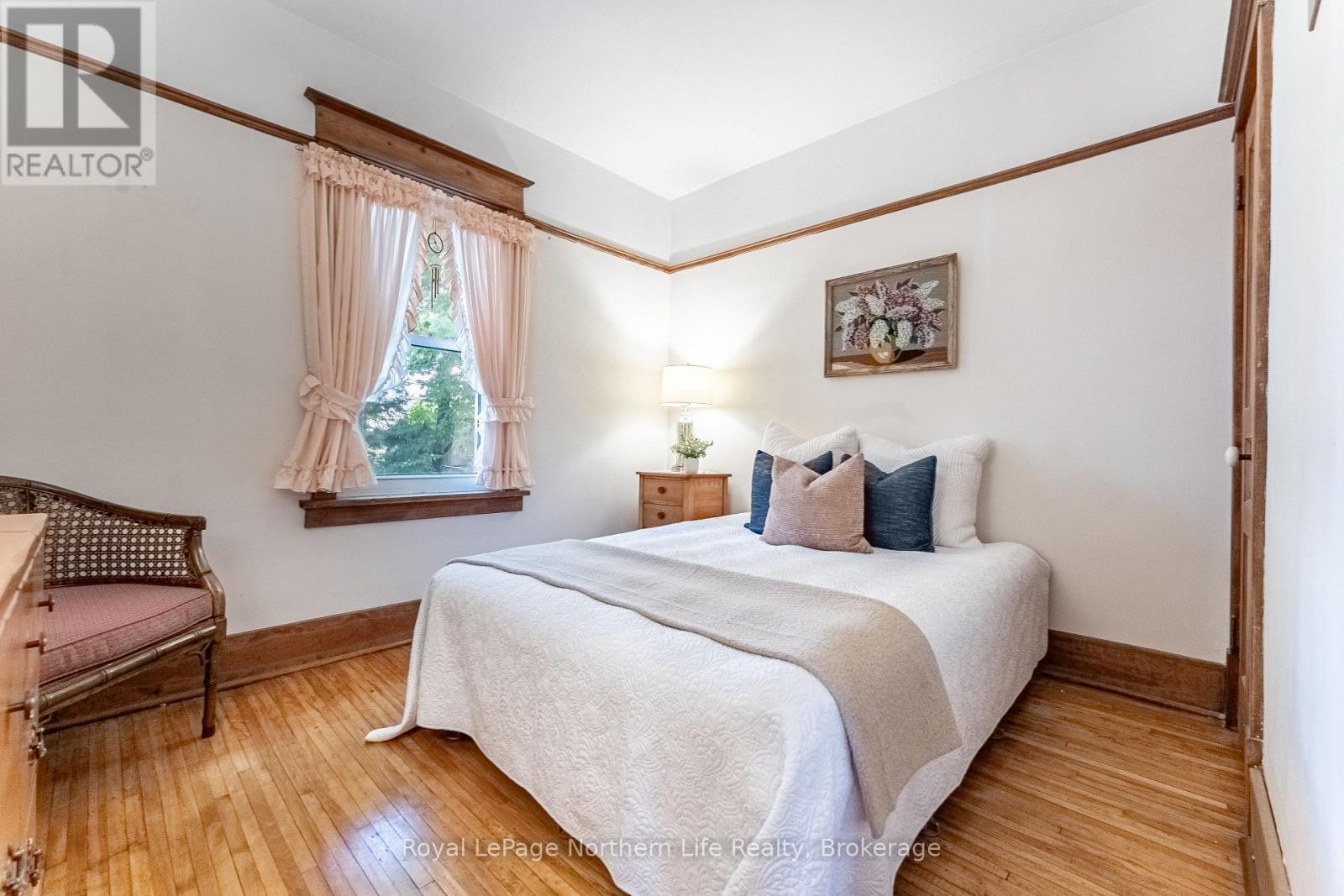 












1178 FRASER STREET

,
North Bay (Central),




Ontario
P1B3Y4

