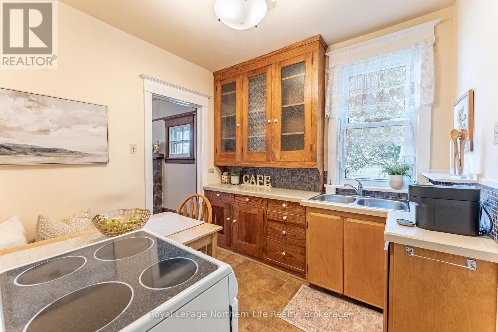 












1178 FRASER STREET

,
North Bay (Central),




Ontario
P1B3Y4

