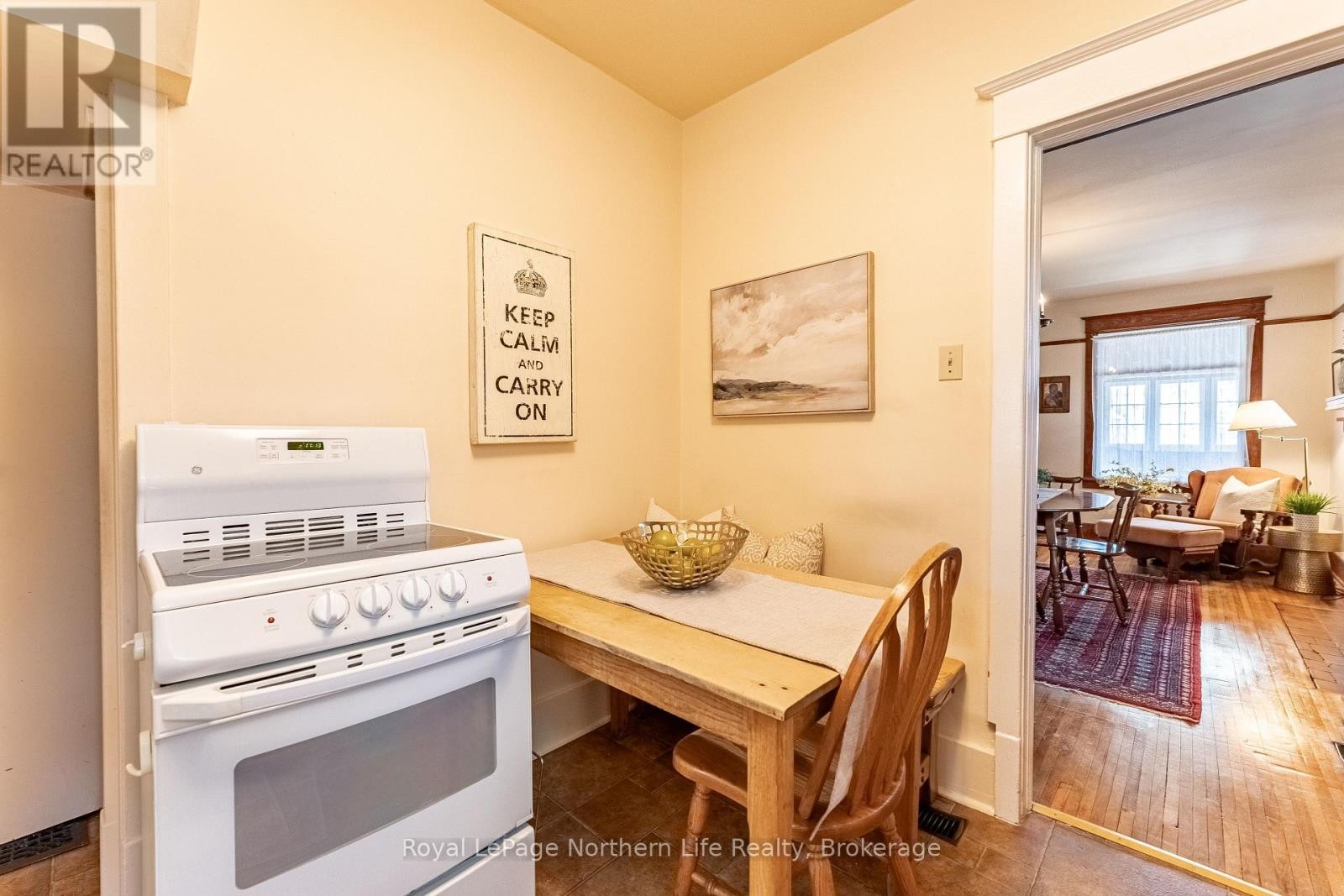 












1178 FRASER STREET

,
North Bay (Central),




Ontario
P1B3Y4

