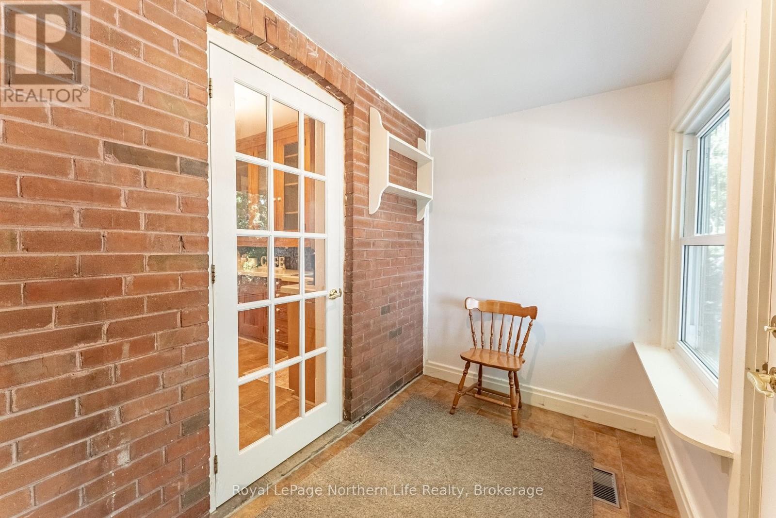 












1178 FRASER STREET

,
North Bay (Central),




Ontario
P1B3Y4

