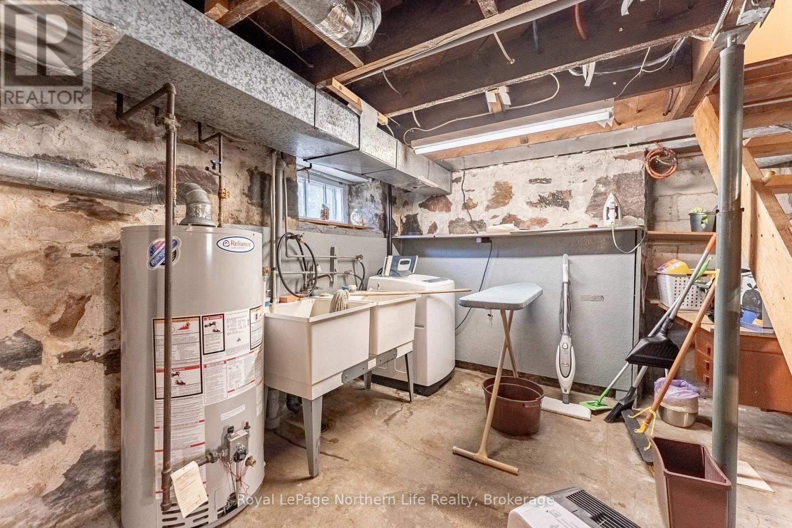 












1178 FRASER STREET

,
North Bay (Central),




Ontario
P1B3Y4

