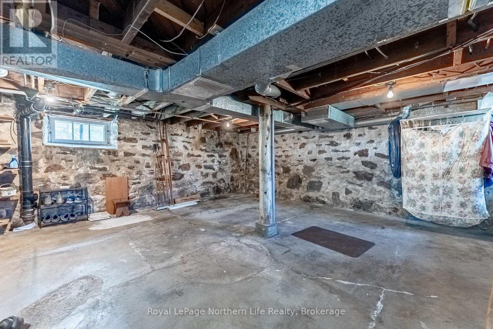 












1178 FRASER STREET

,
North Bay (Central),




Ontario
P1B3Y4

