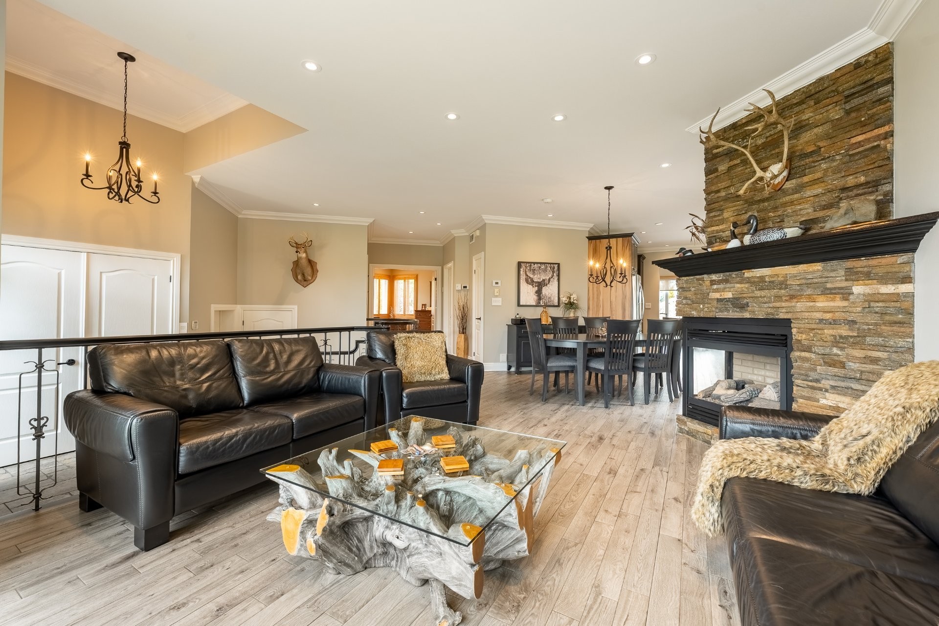 









231


Ch. du Richelieu

,
Saint-Basile-le-Grand,




QC
J3N1K7

