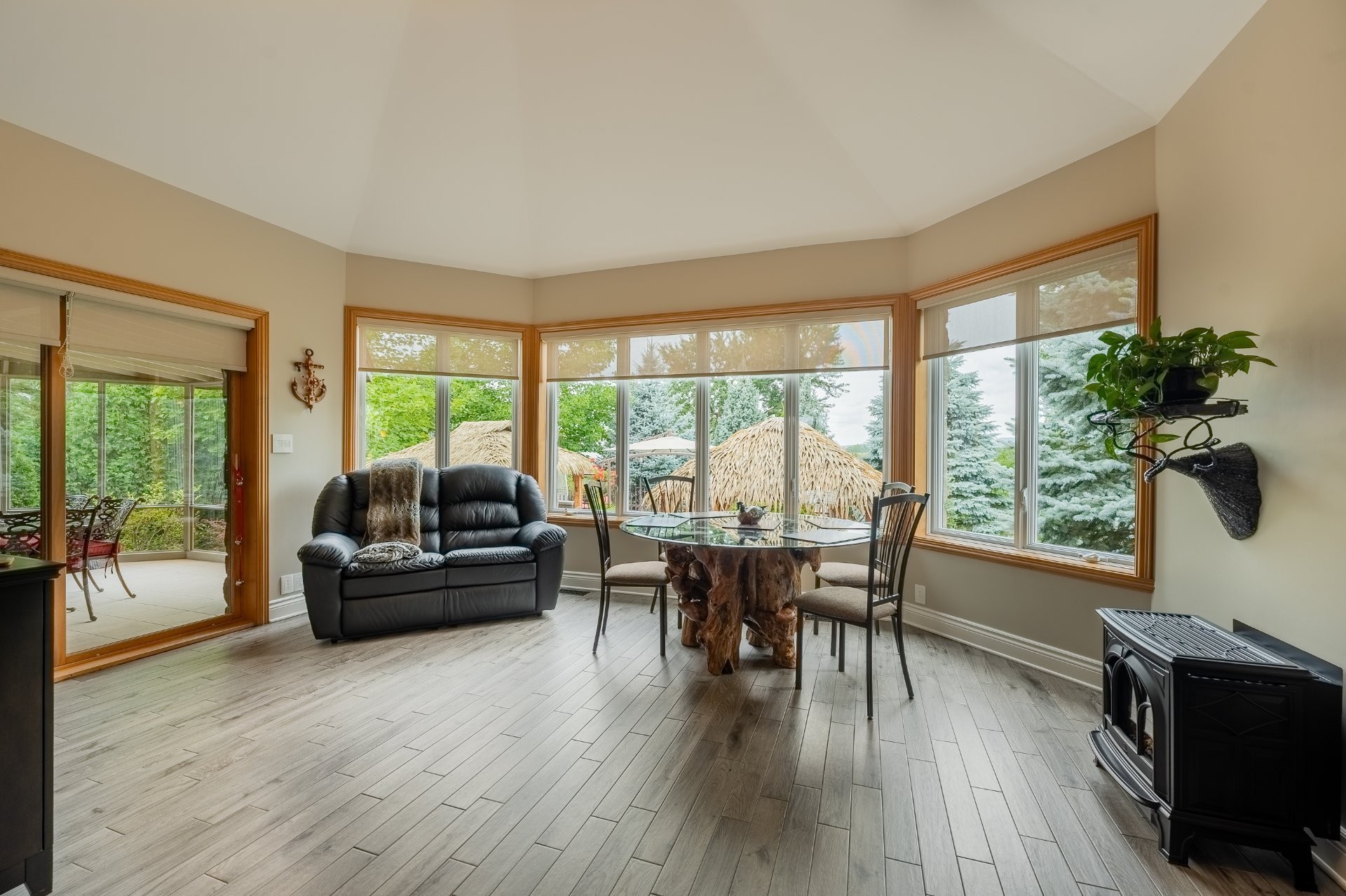 









231


Ch. du Richelieu

,
Saint-Basile-le-Grand,




QC
J3N1K7

