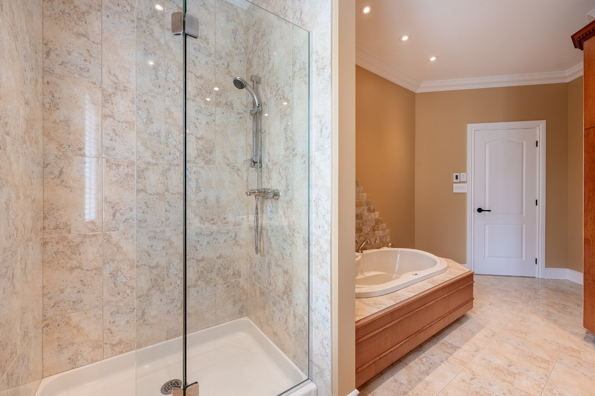 









231


Ch. du Richelieu

,
Saint-Basile-le-Grand,




QC
J3N1K7

