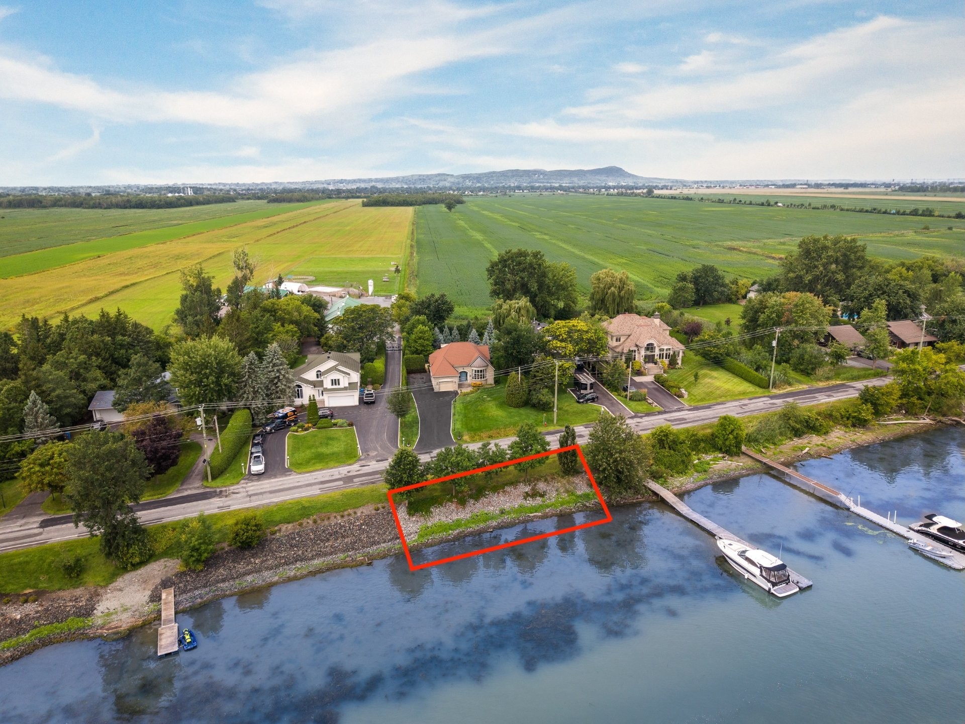 









231


Ch. du Richelieu

,
Saint-Basile-le-Grand,




QC
J3N1K7

