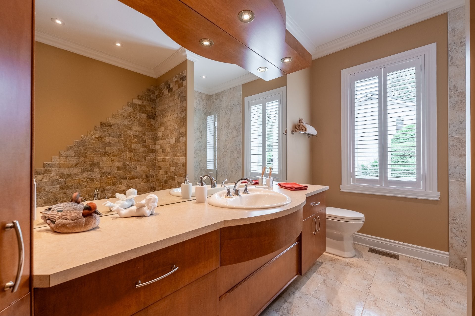 









231


Ch. du Richelieu

,
Saint-Basile-le-Grand,




QC
J3N1K7

