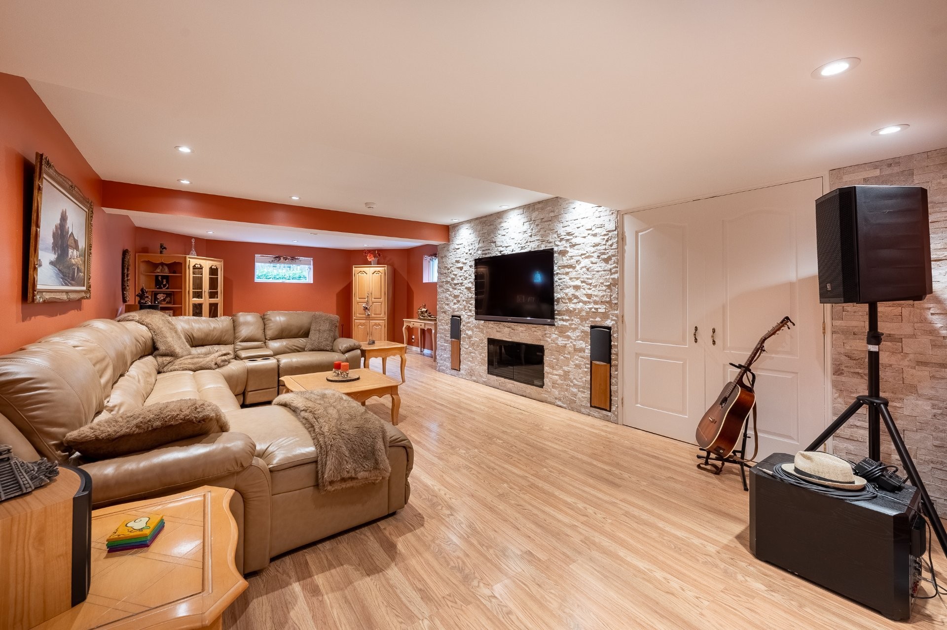 









231


Ch. du Richelieu

,
Saint-Basile-le-Grand,




QC
J3N1K7

