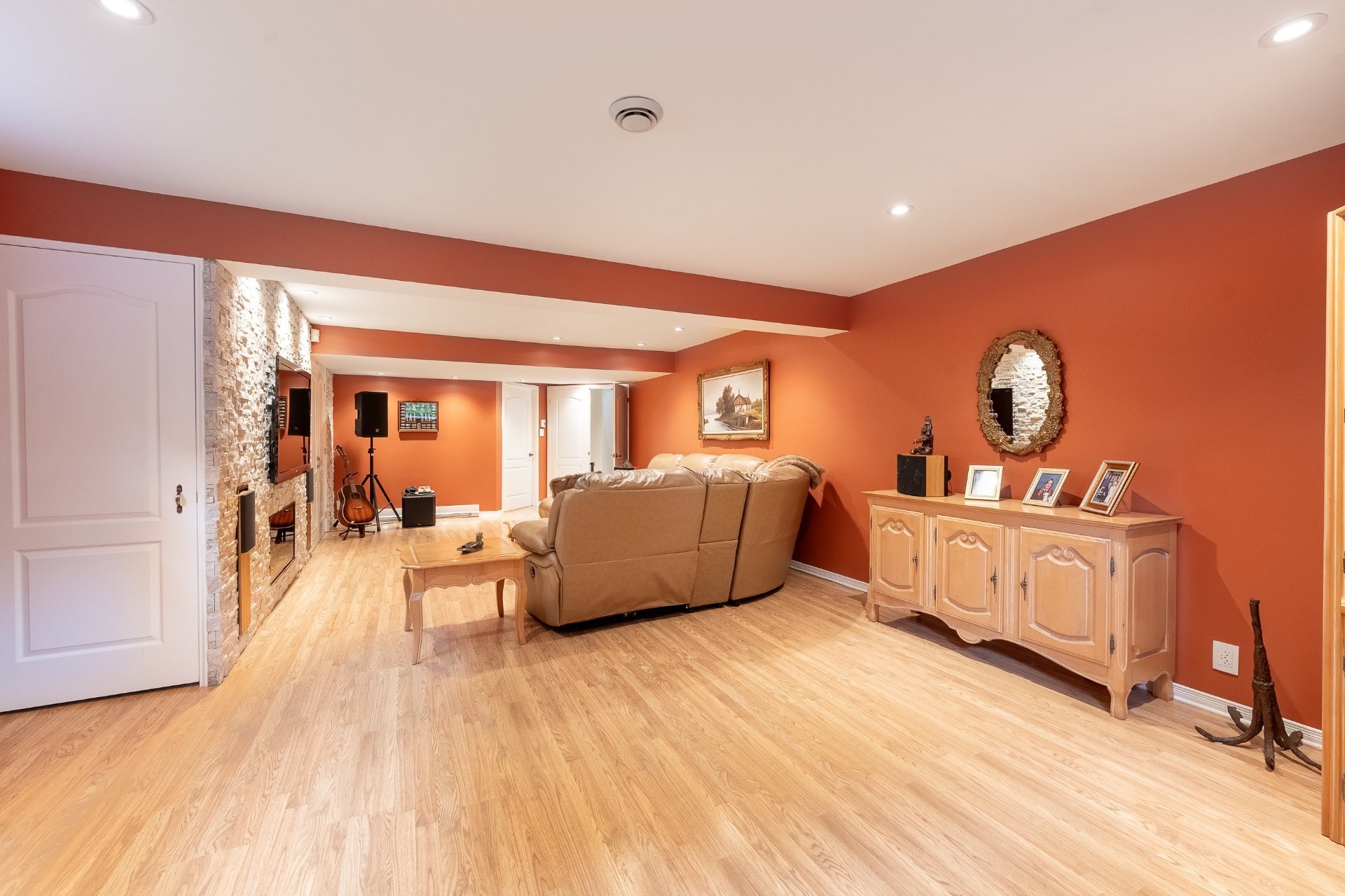 









231


Ch. du Richelieu

,
Saint-Basile-le-Grand,




QC
J3N1K7

