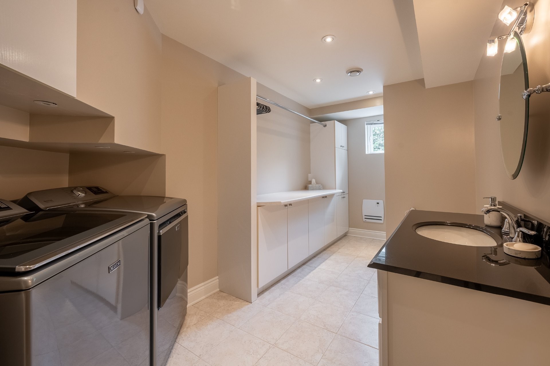 









231


Ch. du Richelieu

,
Saint-Basile-le-Grand,




QC
J3N1K7

