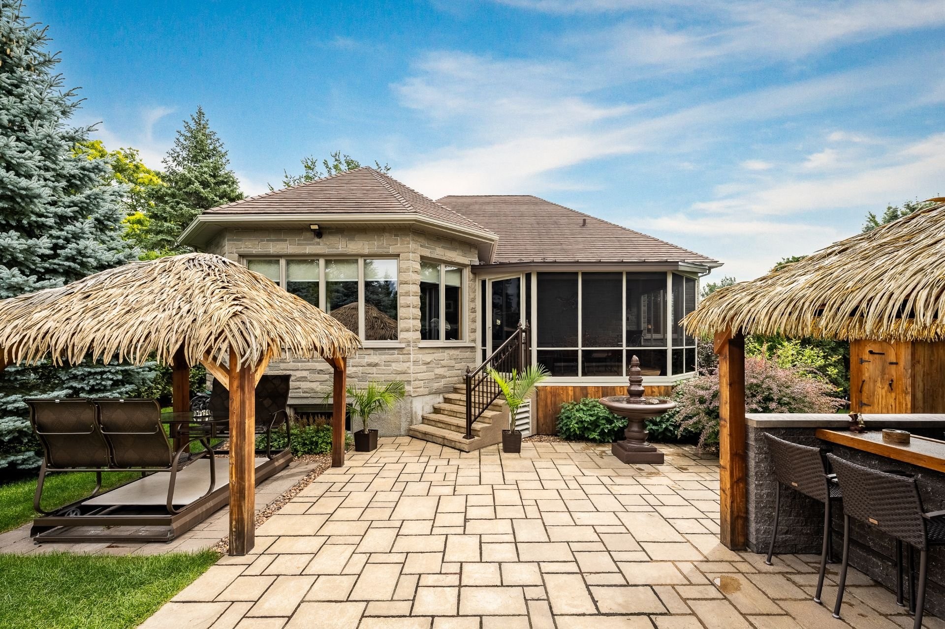 









231


Ch. du Richelieu

,
Saint-Basile-le-Grand,




QC
J3N1K7

