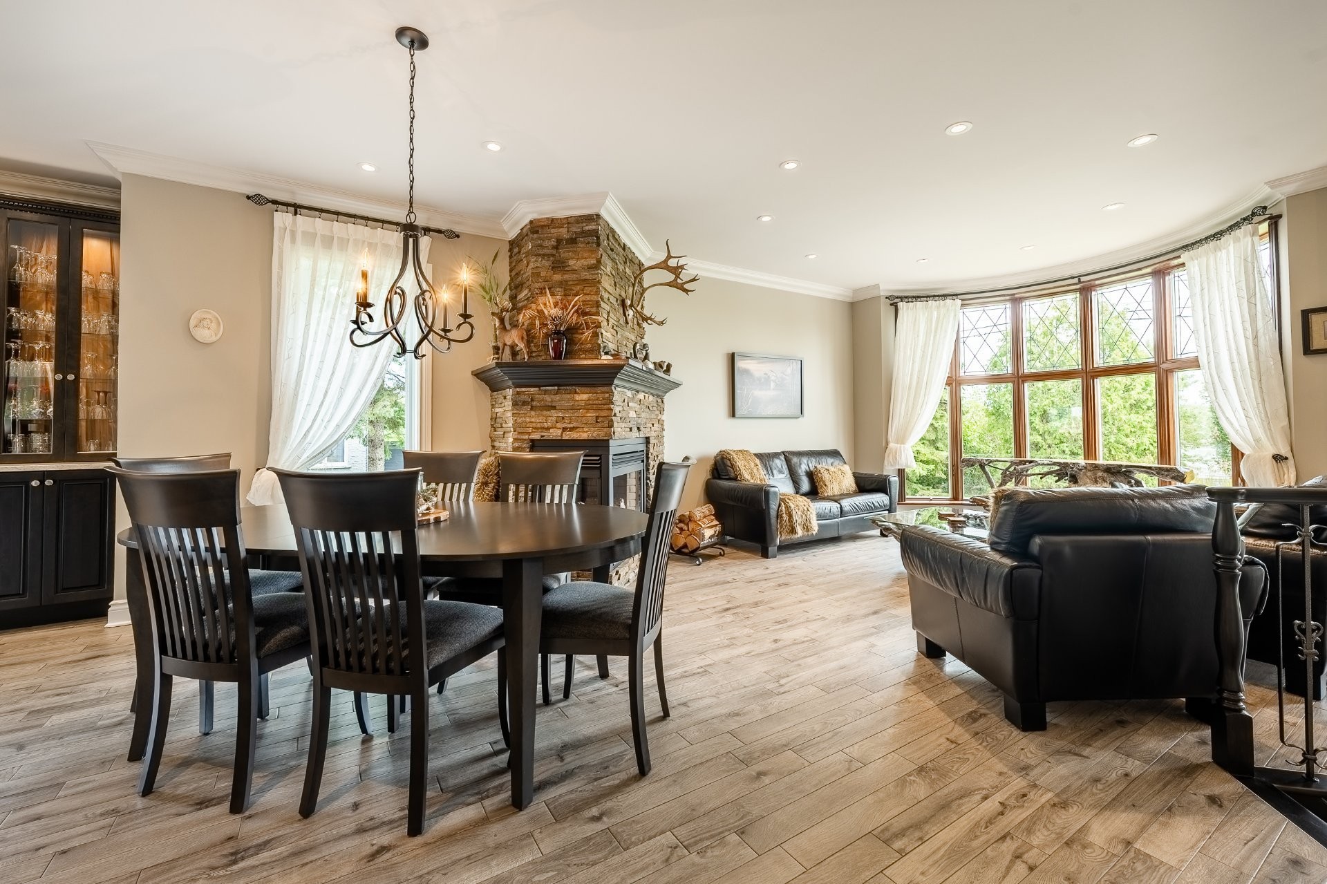 









231


Ch. du Richelieu

,
Saint-Basile-le-Grand,




QC
J3N1K7

