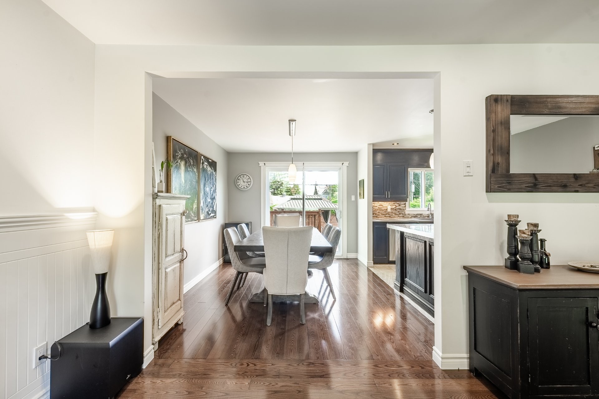 









3337


Rue Cyprien

,
Laval (Fabreville),




QC
H7P4H6

