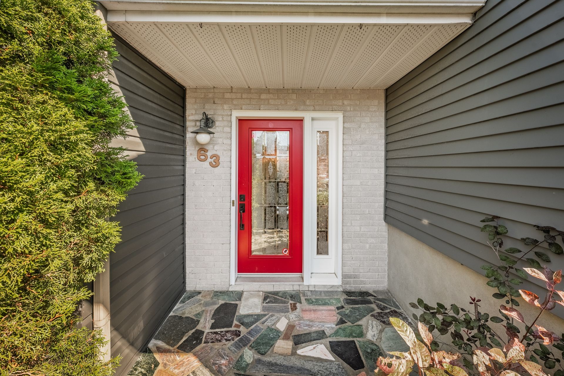 









63


Rue Dufresne

,
Saint-Jean-sur-Richelieu,




QC
J2W1L7


