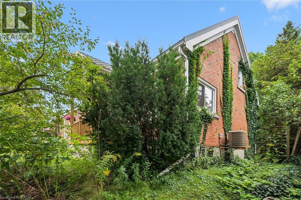 












194 GROVE Street

,
Guelph,




Ontario
N1E2W7

