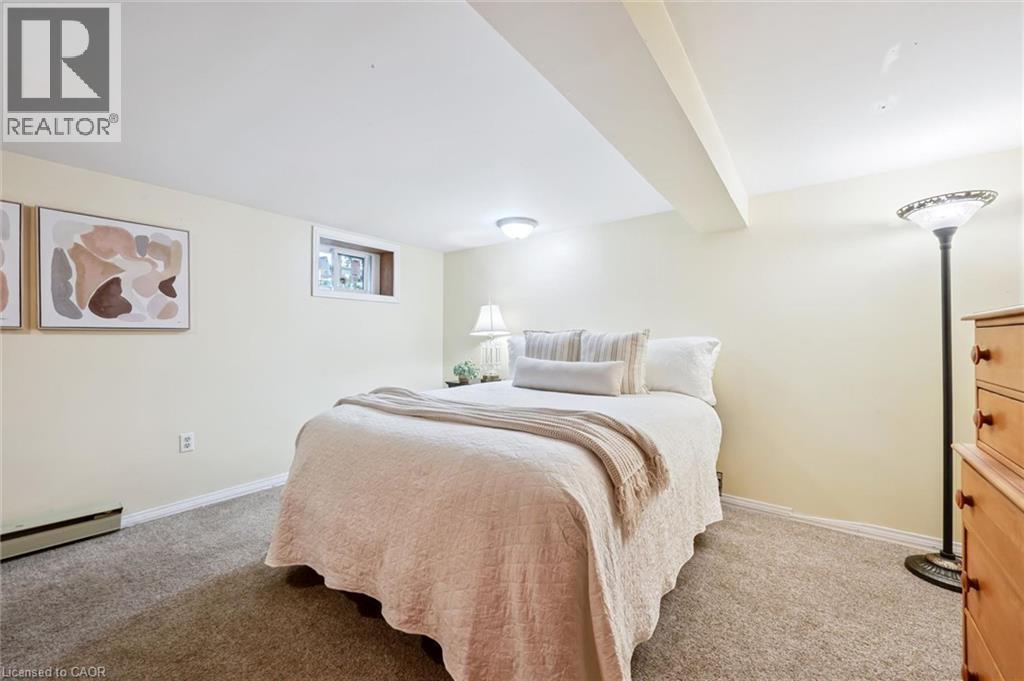 












194 GROVE Street

,
Guelph,




Ontario
N1E2W7

